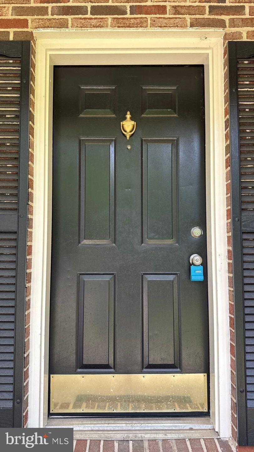 VILLAGE OF HICKORY RIDGE - Residential Lease