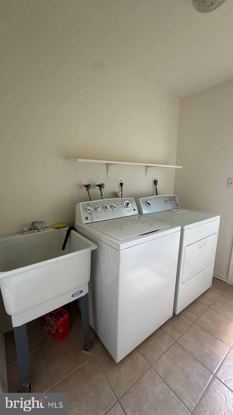 VILLAGE OF HICKORY RIDGE - Residential Lease