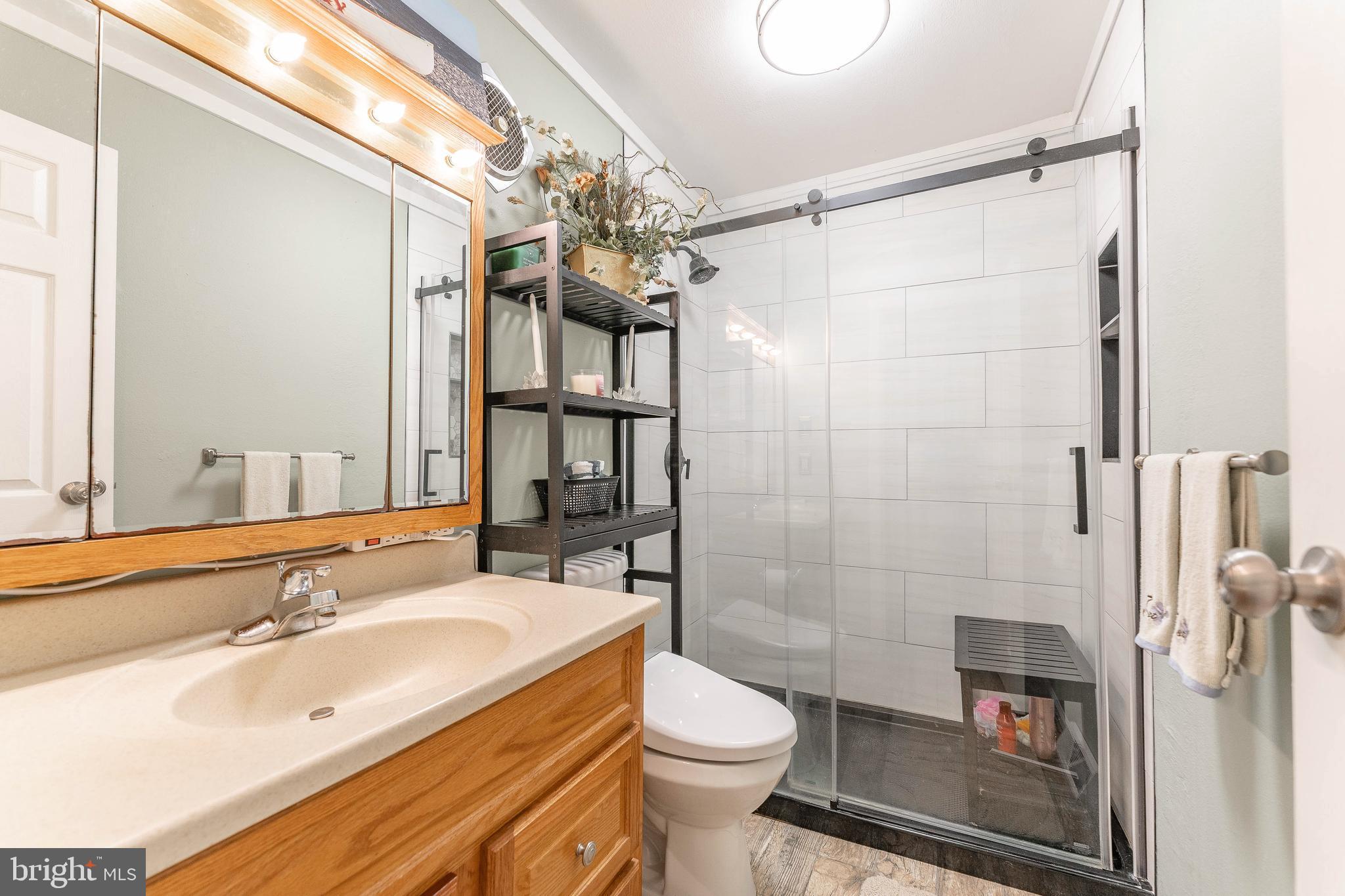 SUMMIT HOUSE - Residential