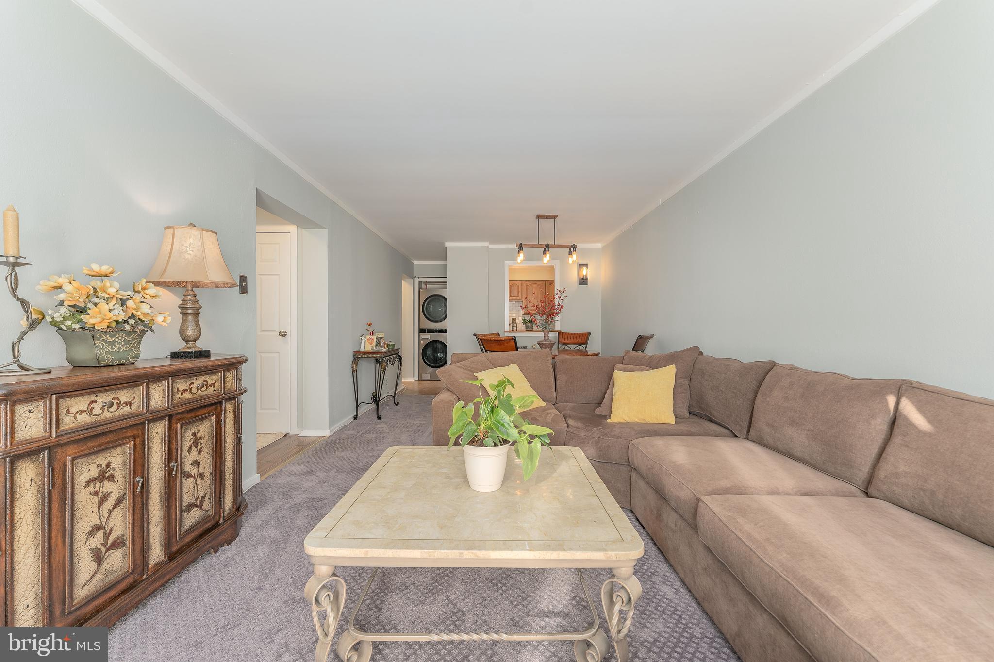 SUMMIT HOUSE - Residential