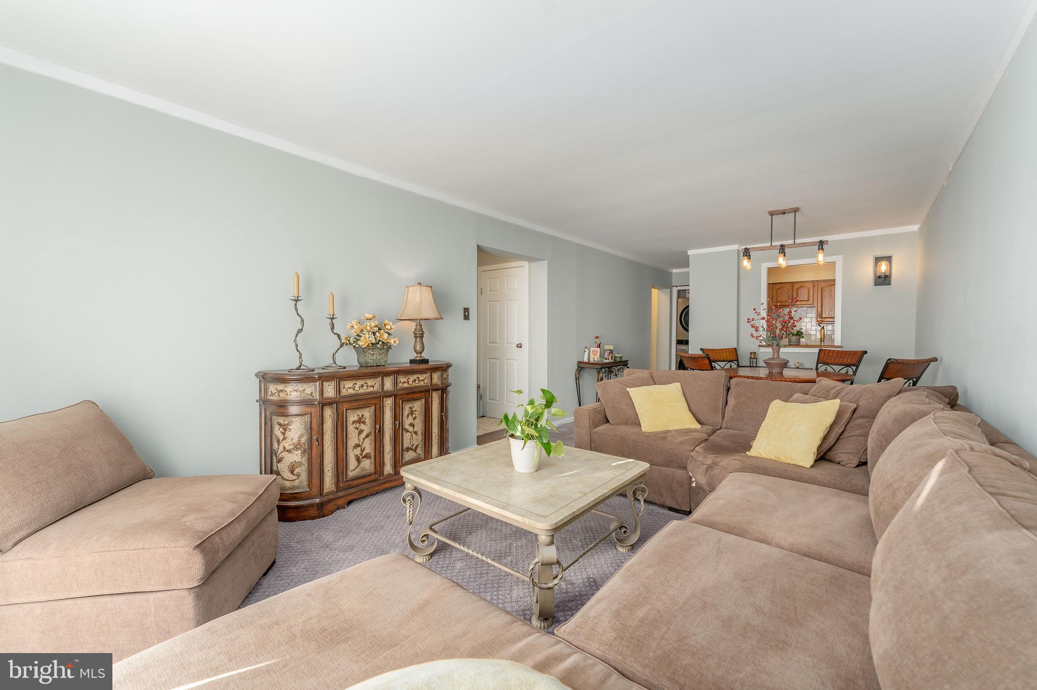 SUMMIT HOUSE - Residential