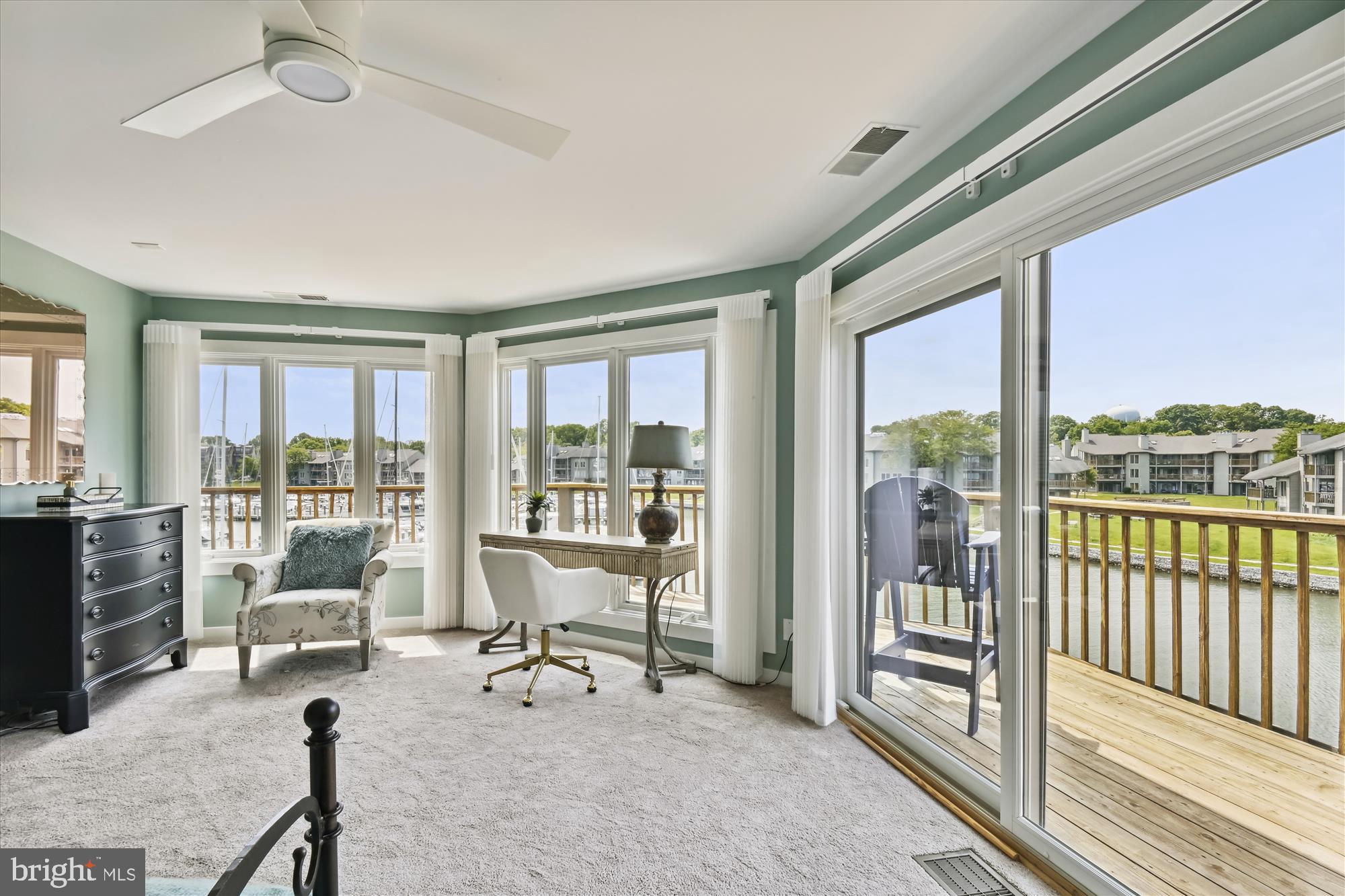 CHESAPEAKE HARBOUR - Residential