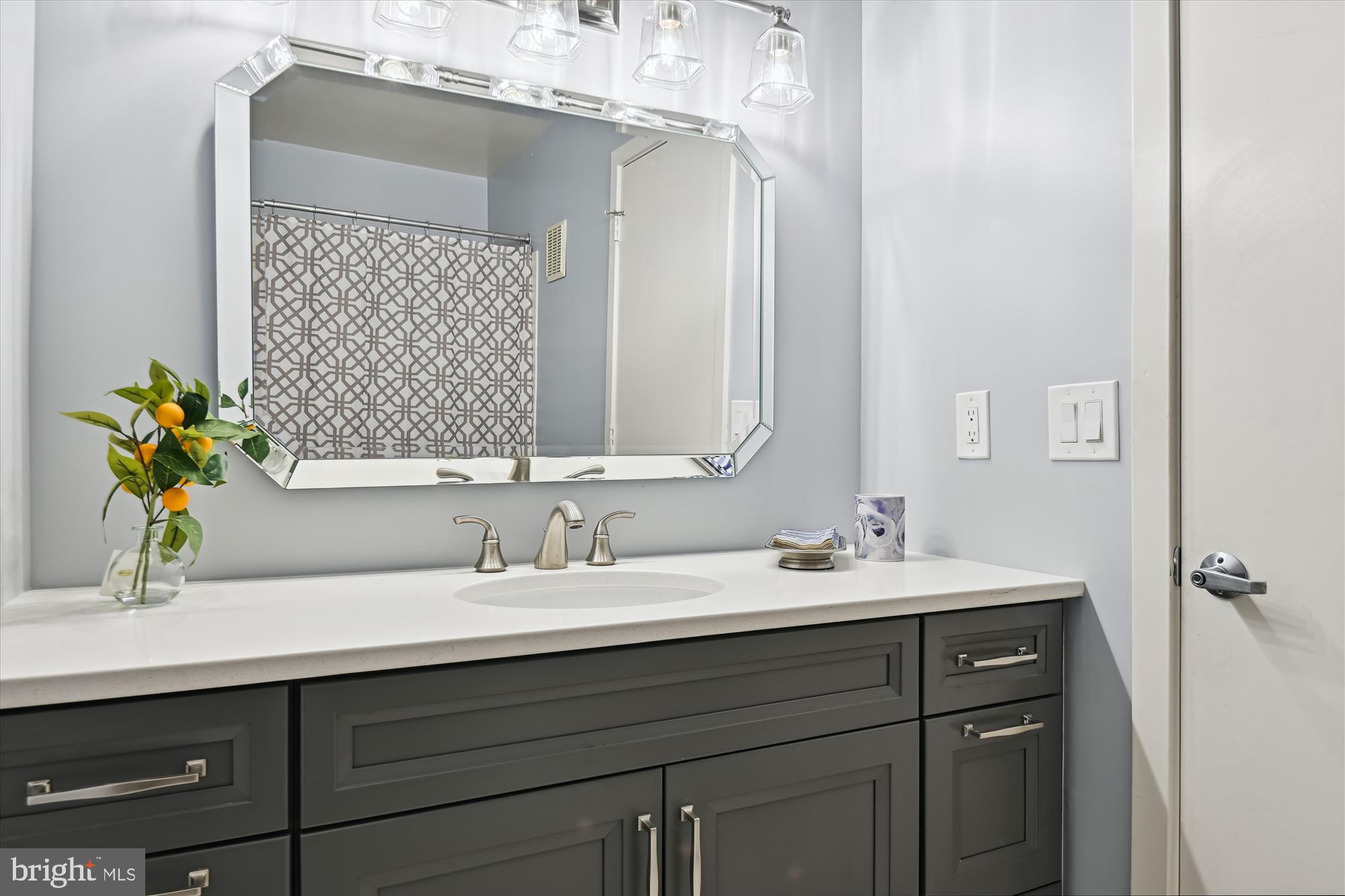 CHESAPEAKE HARBOUR - Residential