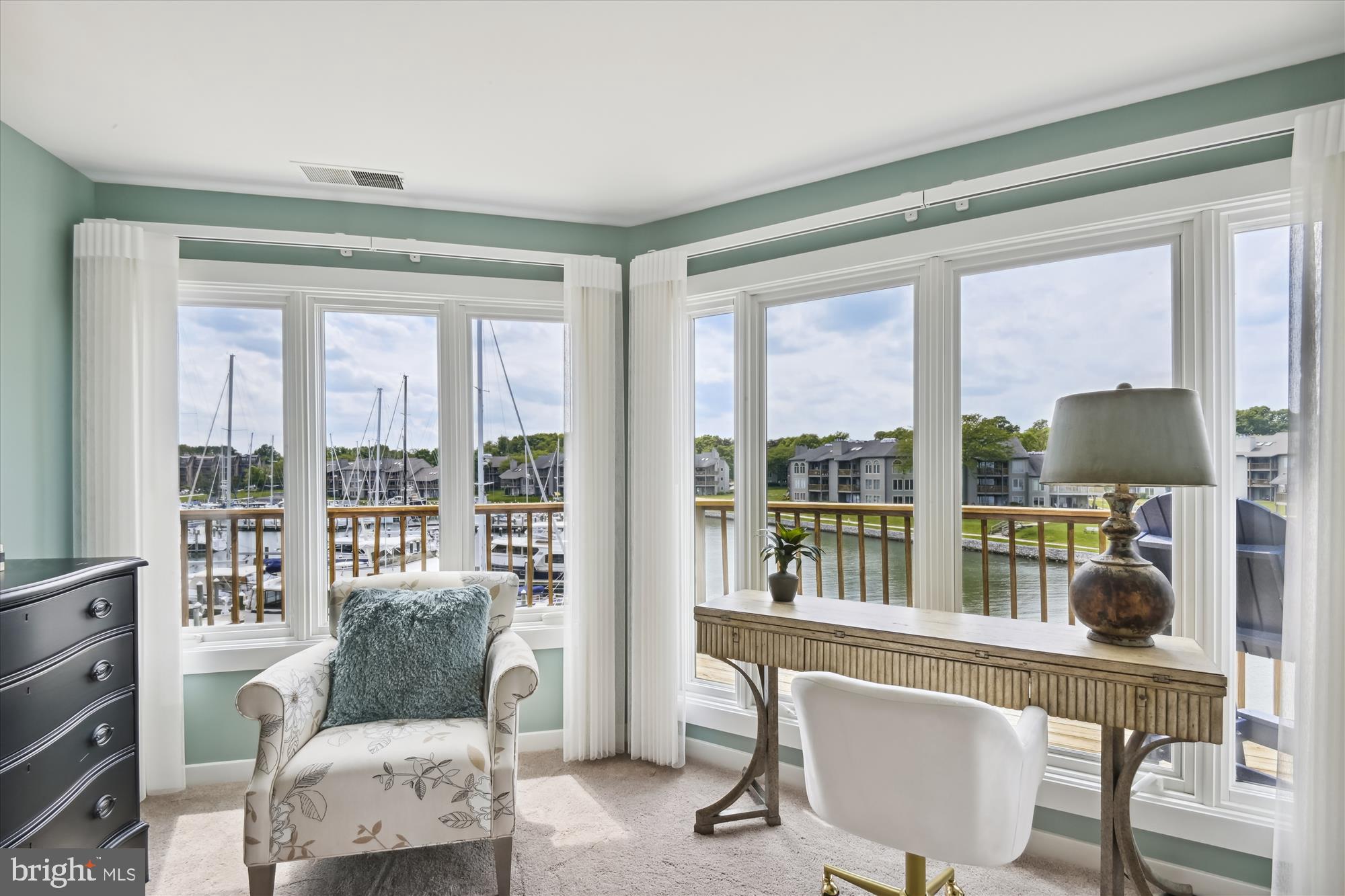 CHESAPEAKE HARBOUR - Residential