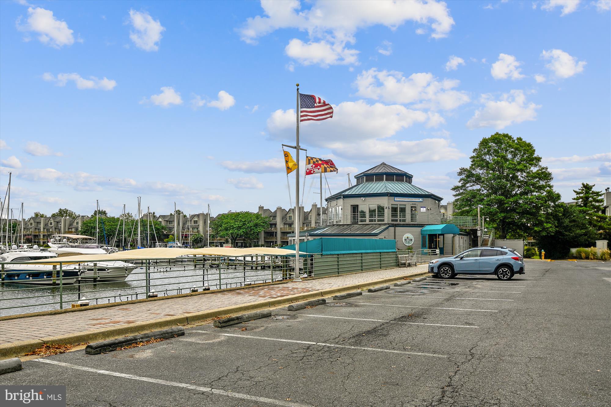 CHESAPEAKE HARBOUR - Residential