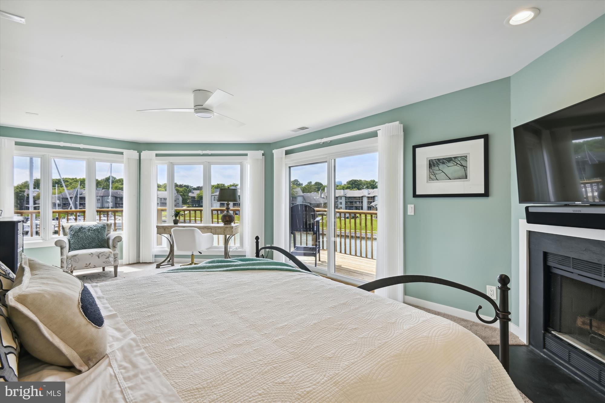 CHESAPEAKE HARBOUR - Residential