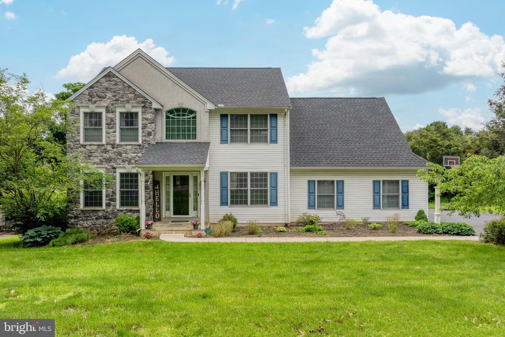 Photo of 761 Barrholly Drive, Lancaster, PA 17603 (MLS # PALA2050566)