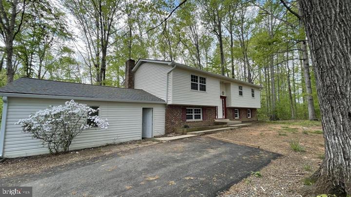 3 TOLSON LANE