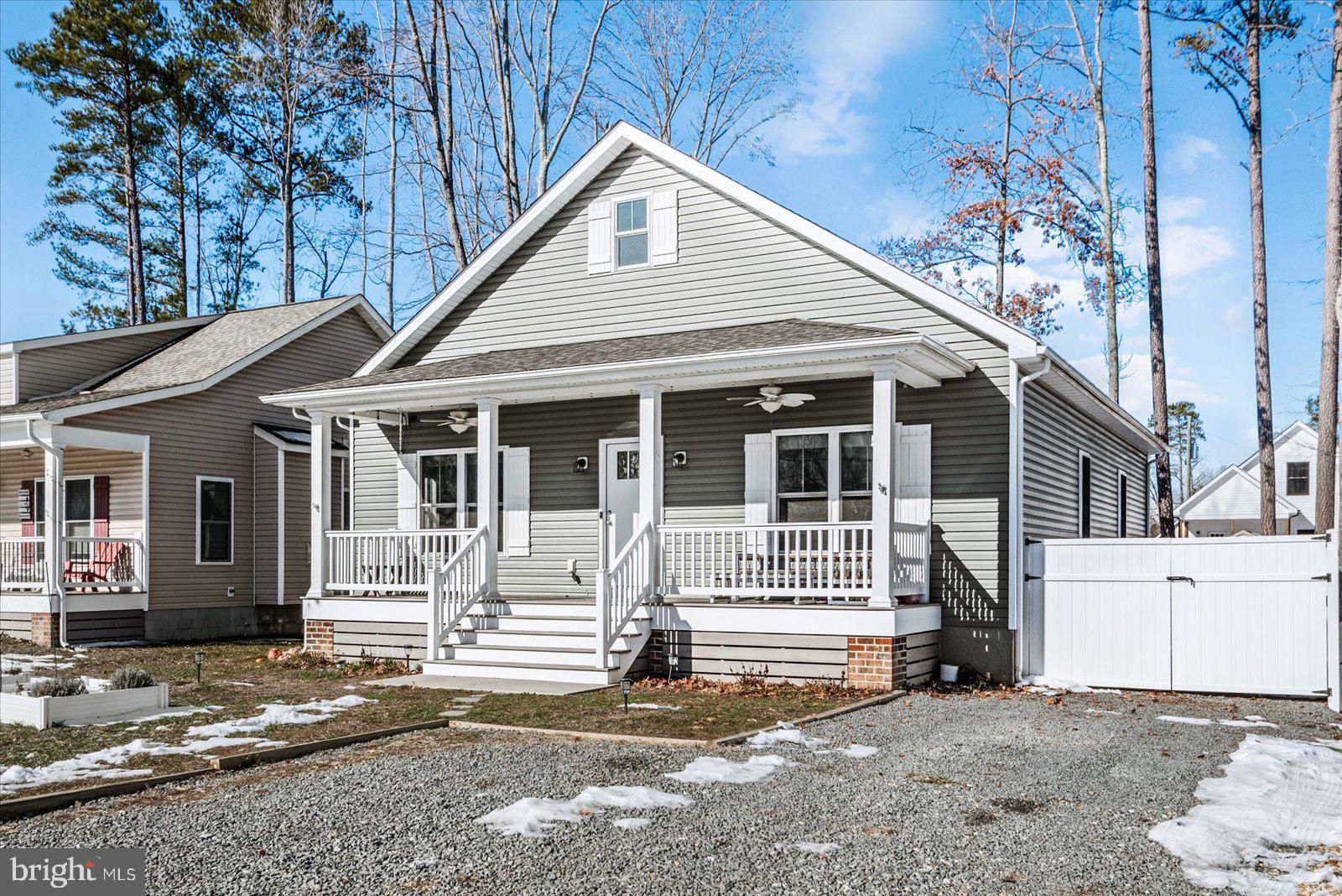 CLASSIC SHORES - Residential