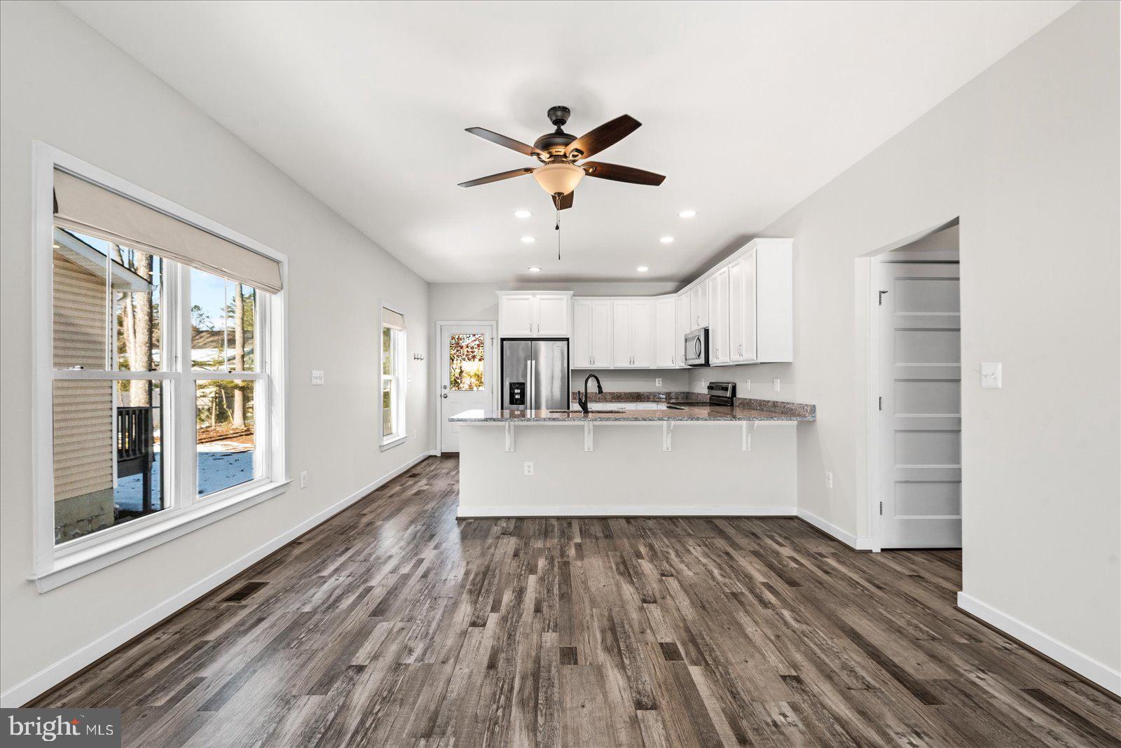 CLASSIC SHORES - Residential