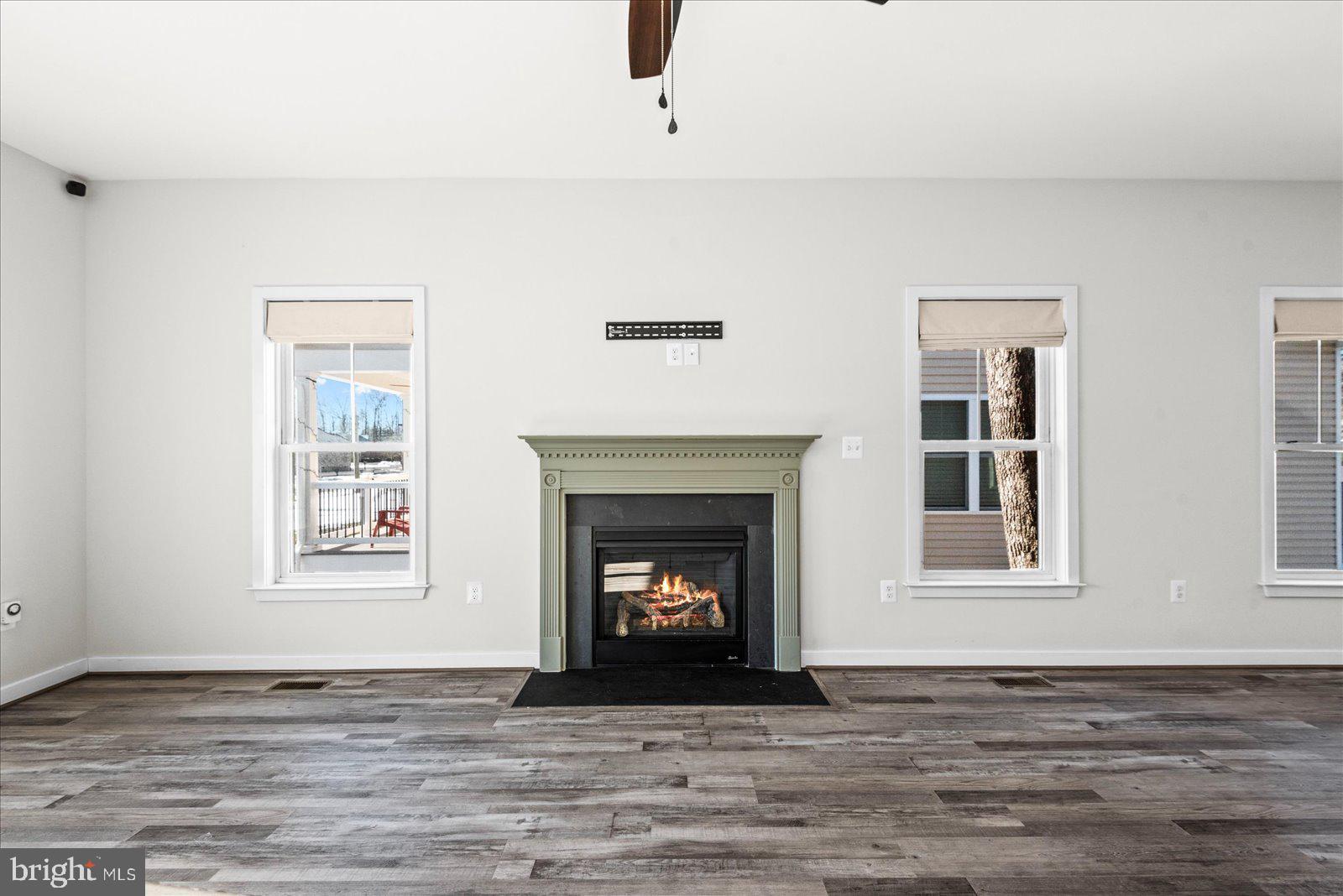 CLASSIC SHORES - Residential