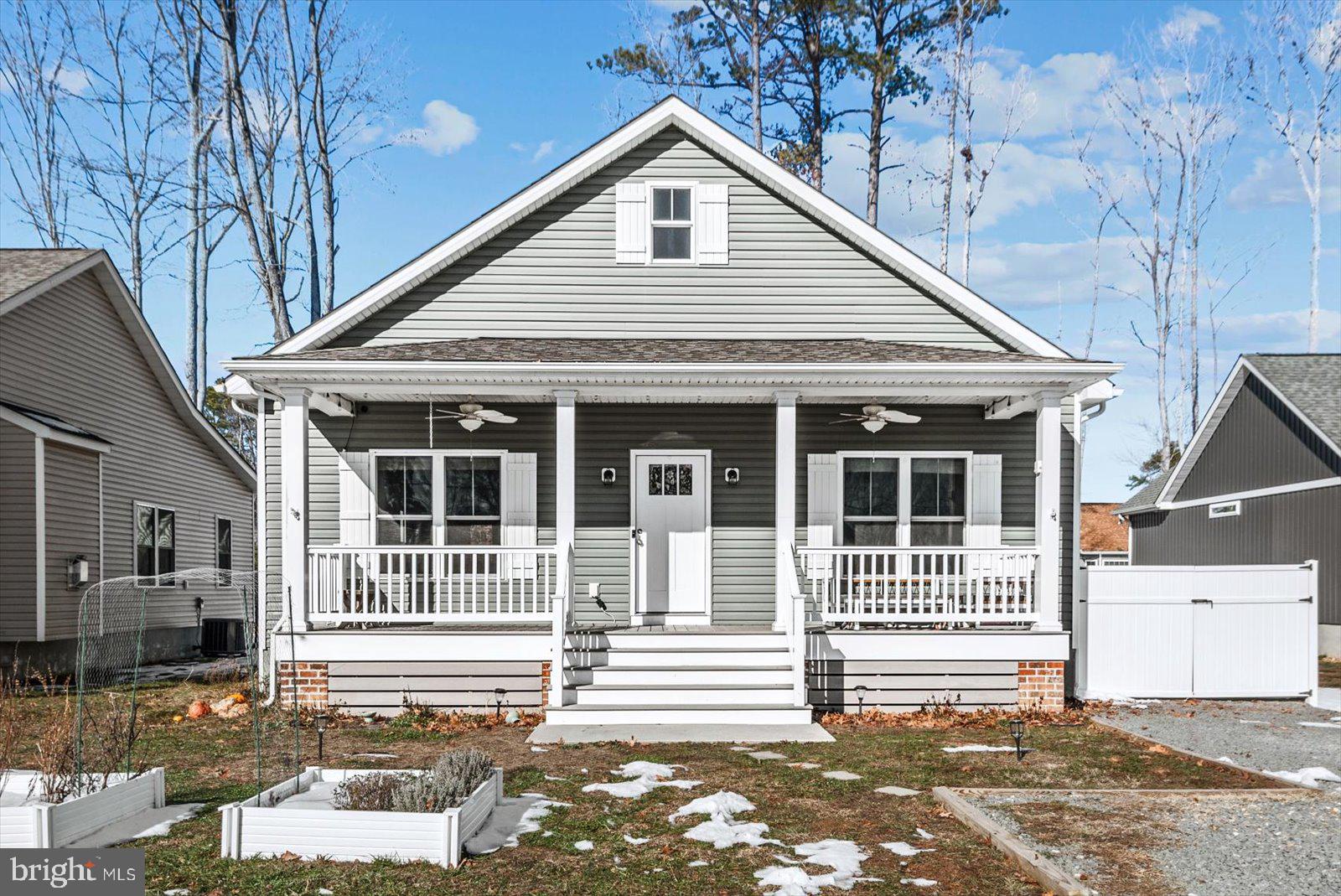 CLASSIC SHORES - Residential