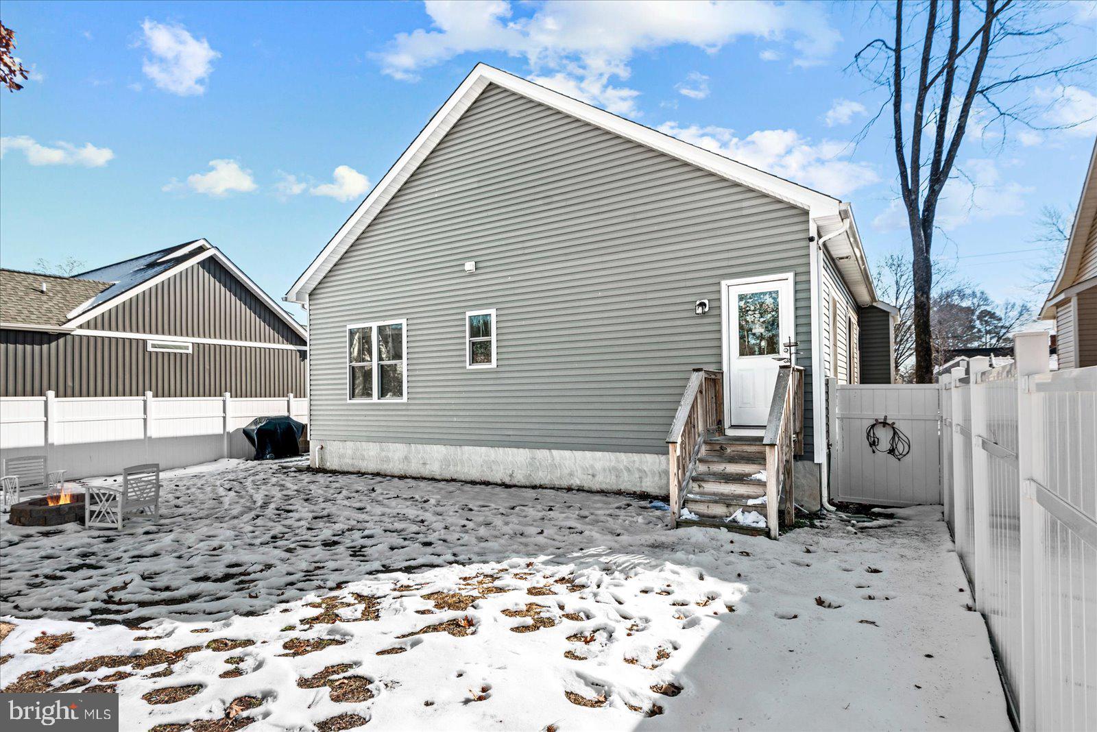 CLASSIC SHORES - Residential