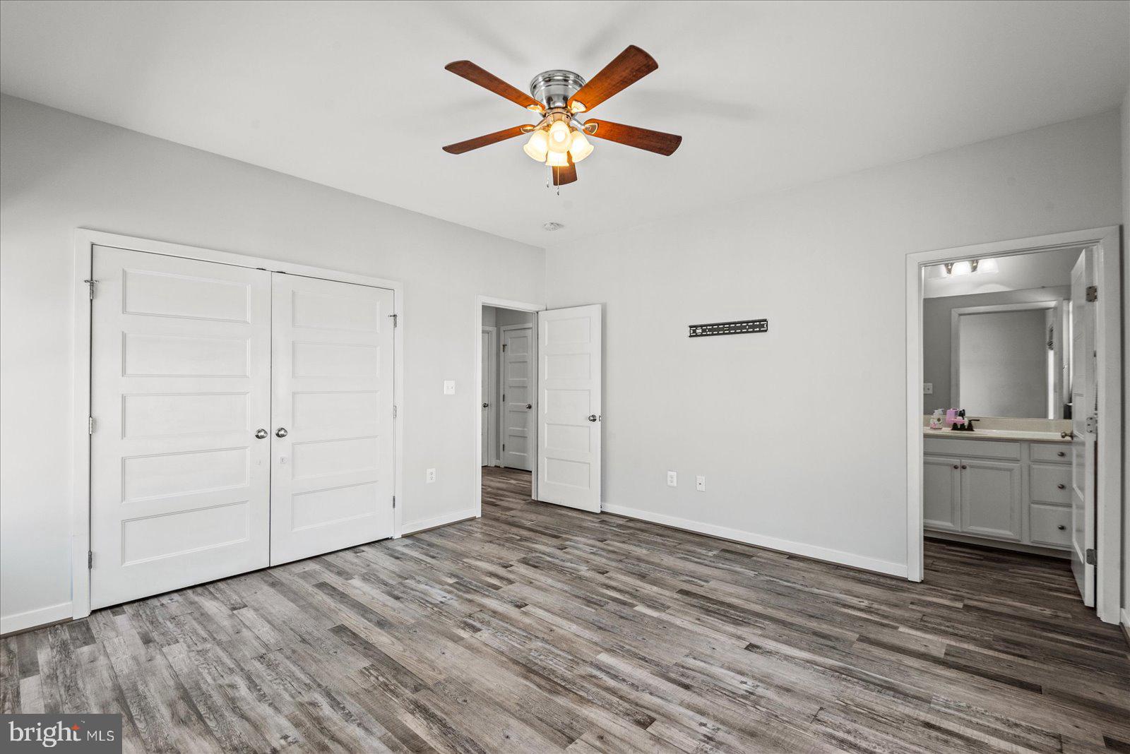 CLASSIC SHORES - Residential