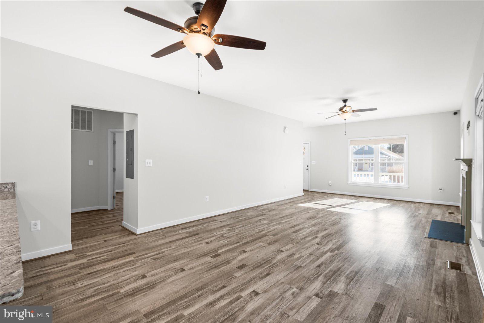 CLASSIC SHORES - Residential