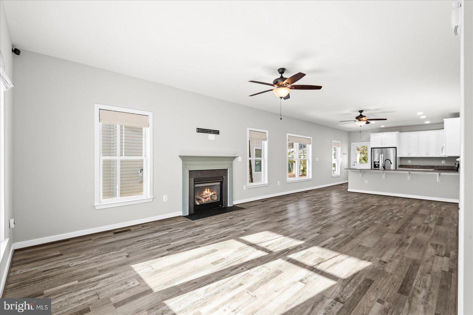 CLASSIC SHORES - Residential