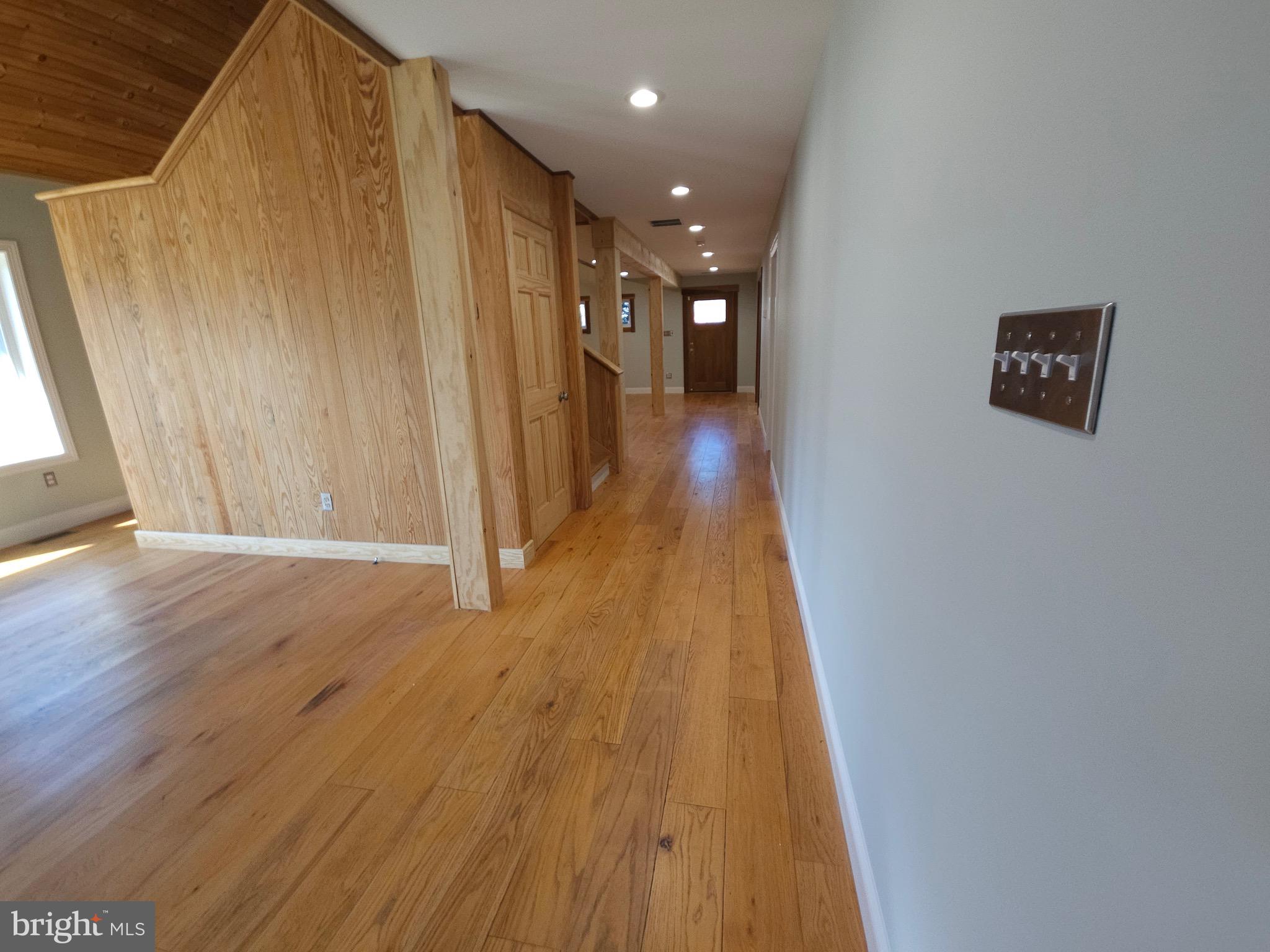 GOLDEN HILL ESTS - Residential Lease