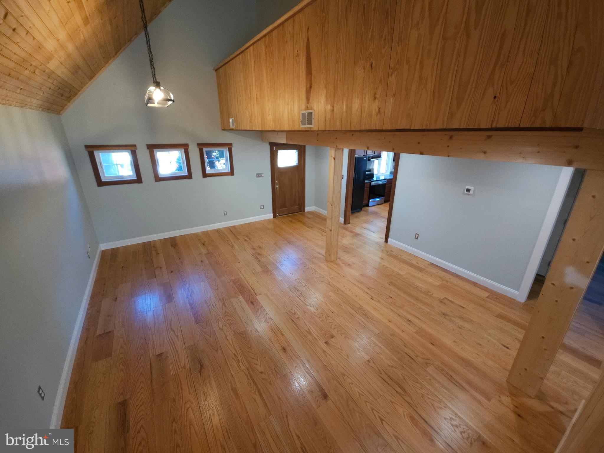 GOLDEN HILL ESTS - Residential Lease