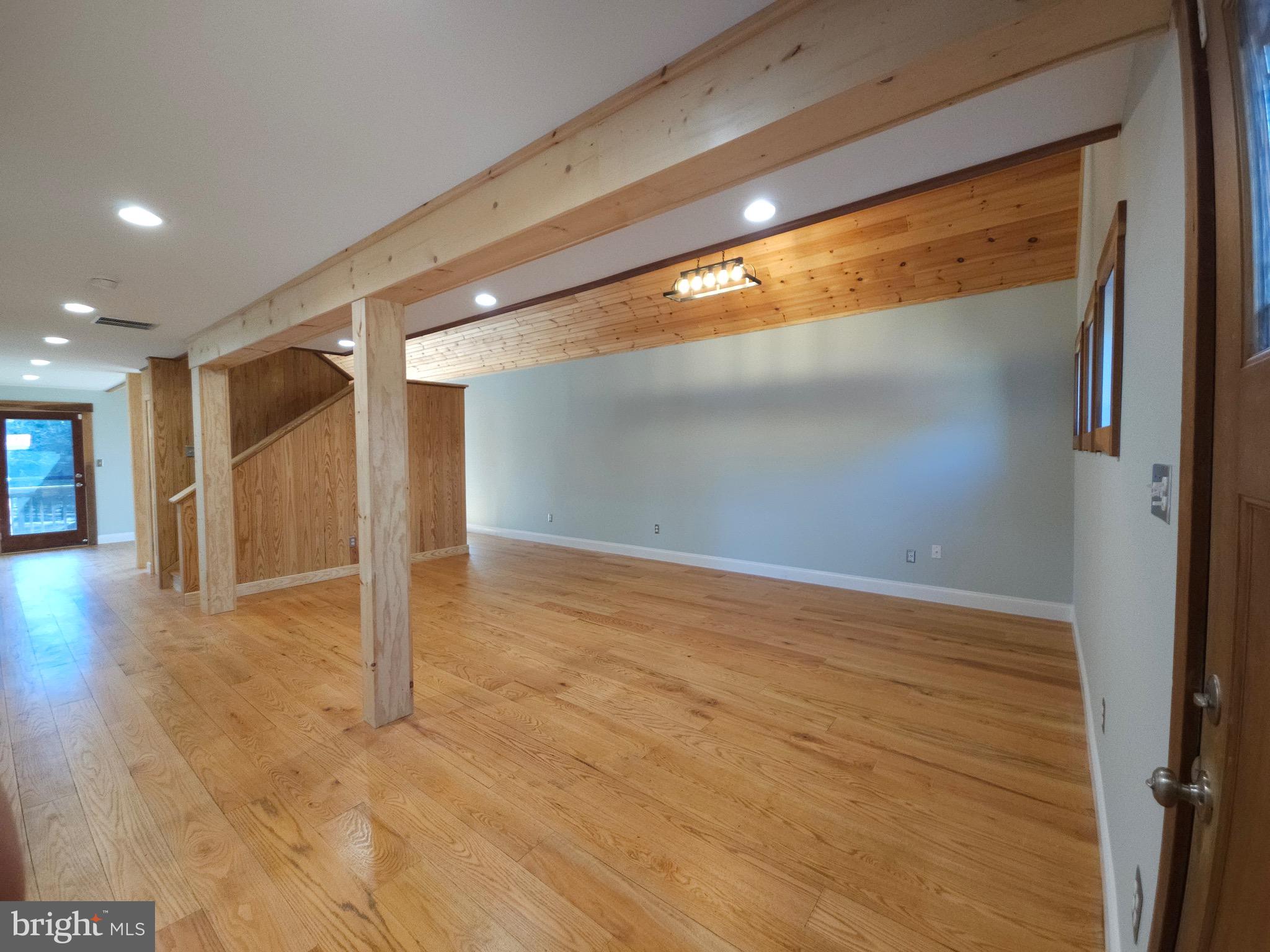 GOLDEN HILL ESTS - Residential Lease