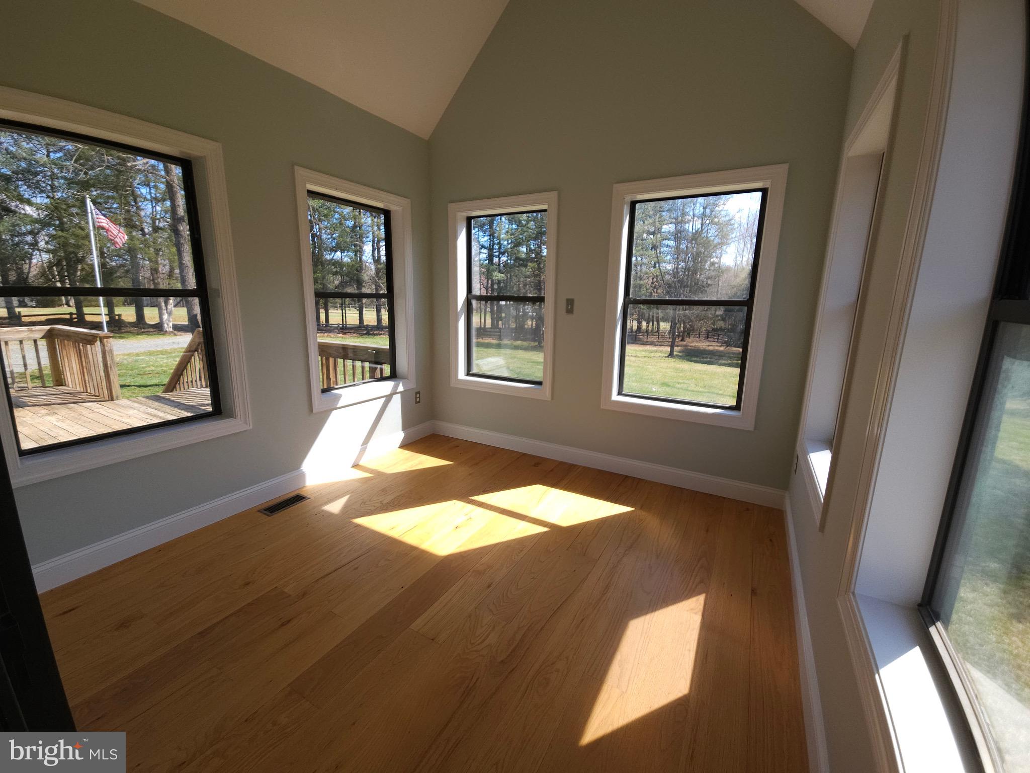 GOLDEN HILL ESTS - Residential Lease