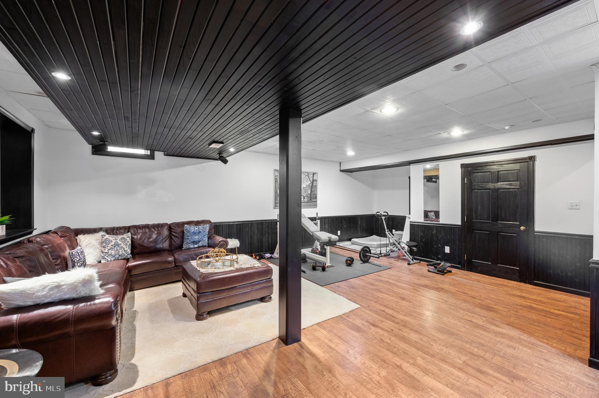 MANCHESTER FARMS - Residential