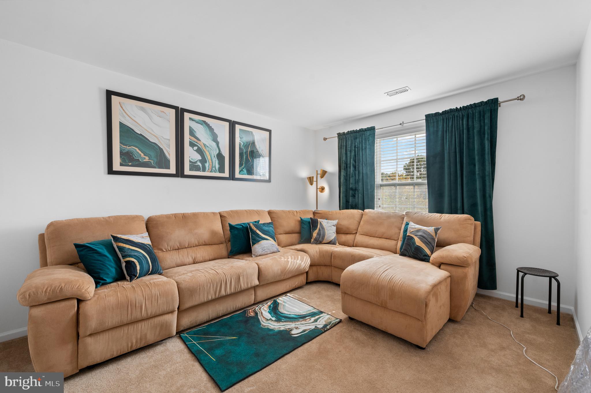 MANCHESTER FARMS - Residential