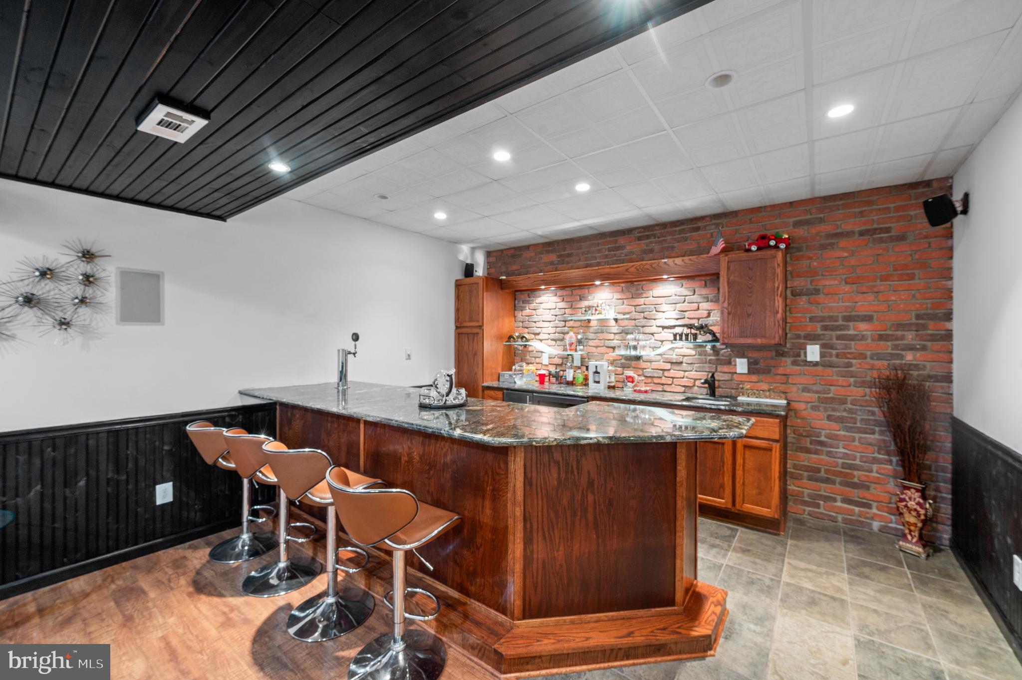 MANCHESTER FARMS - Residential