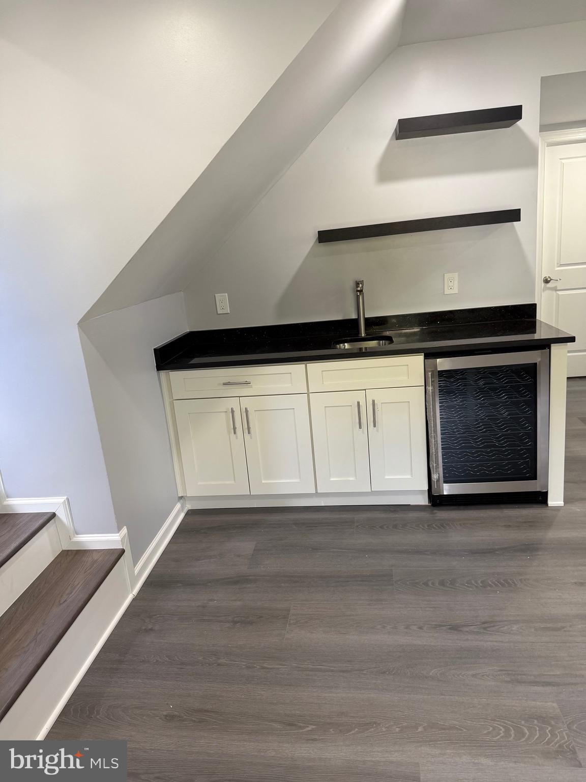 NEWINGTON WOODS - Residential Lease