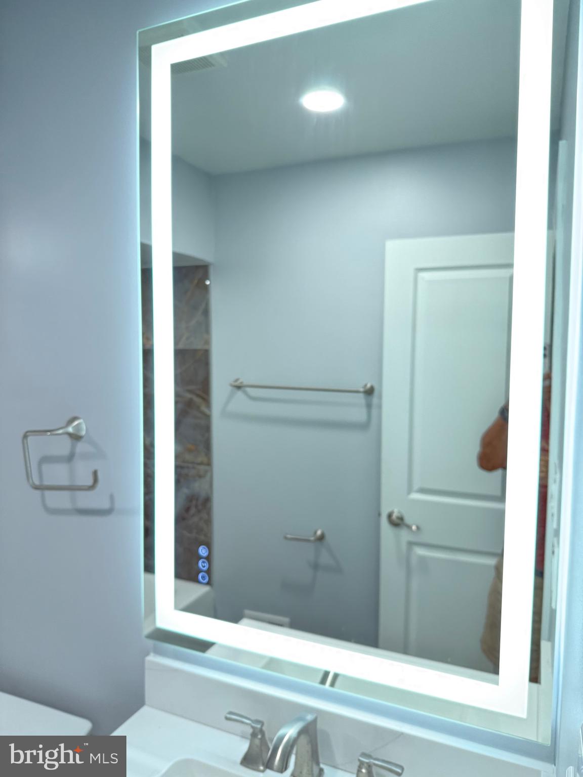 NEWINGTON WOODS - Residential Lease