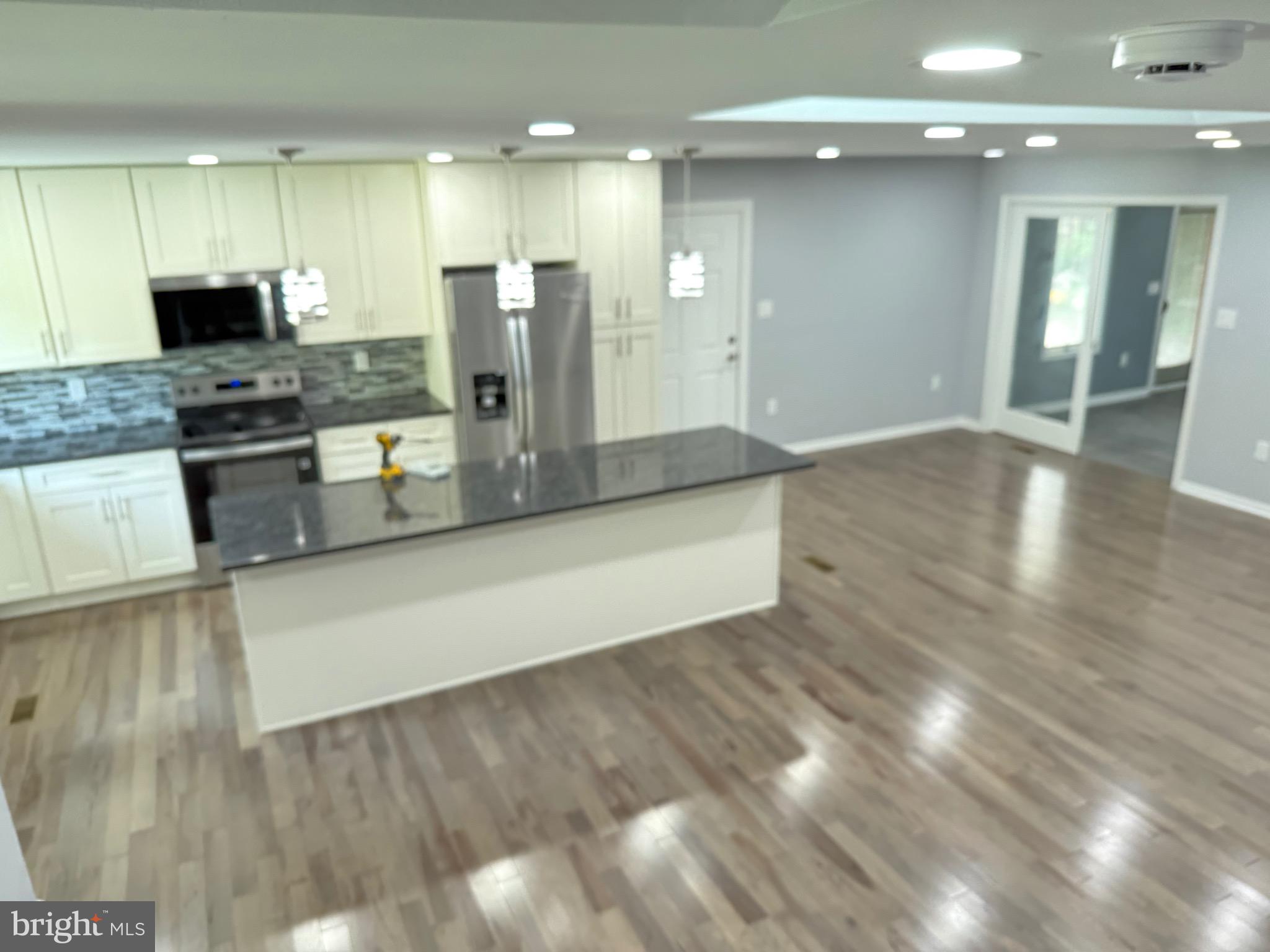 NEWINGTON WOODS - Residential Lease