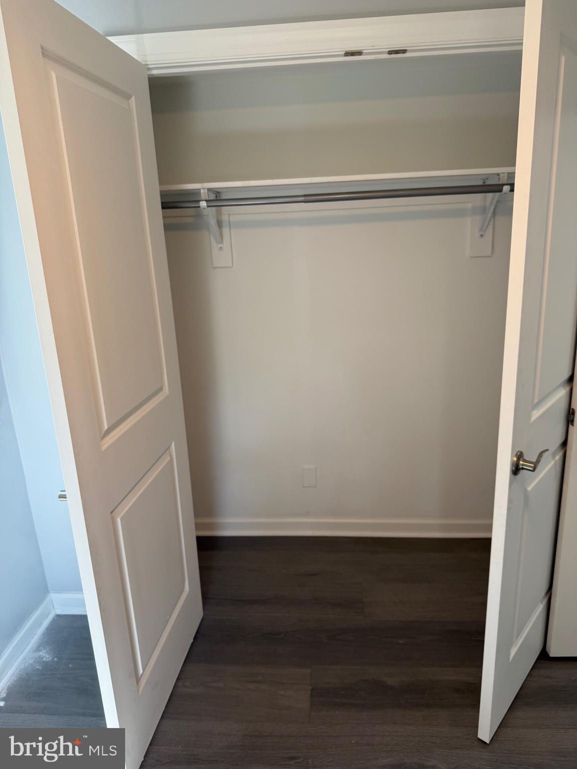 NEWINGTON WOODS - Residential Lease