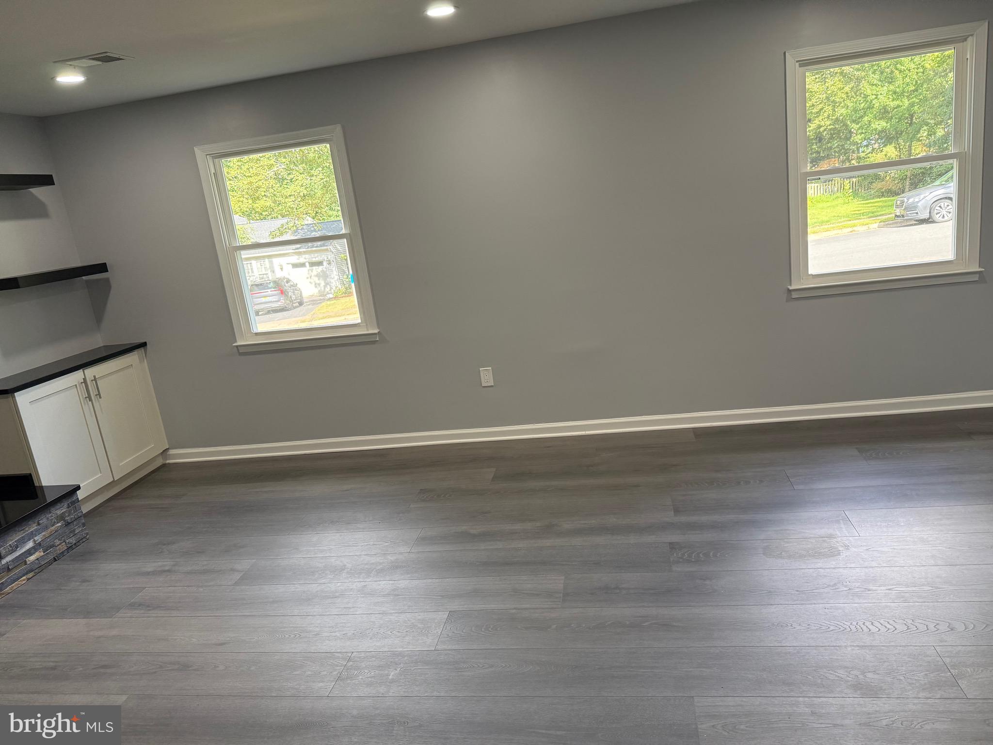 NEWINGTON WOODS - Residential Lease