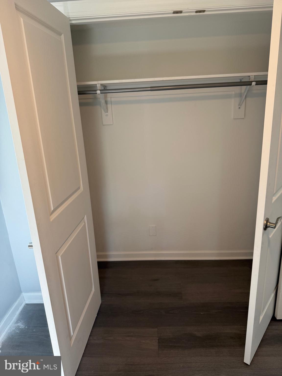 NEWINGTON WOODS - Residential Lease