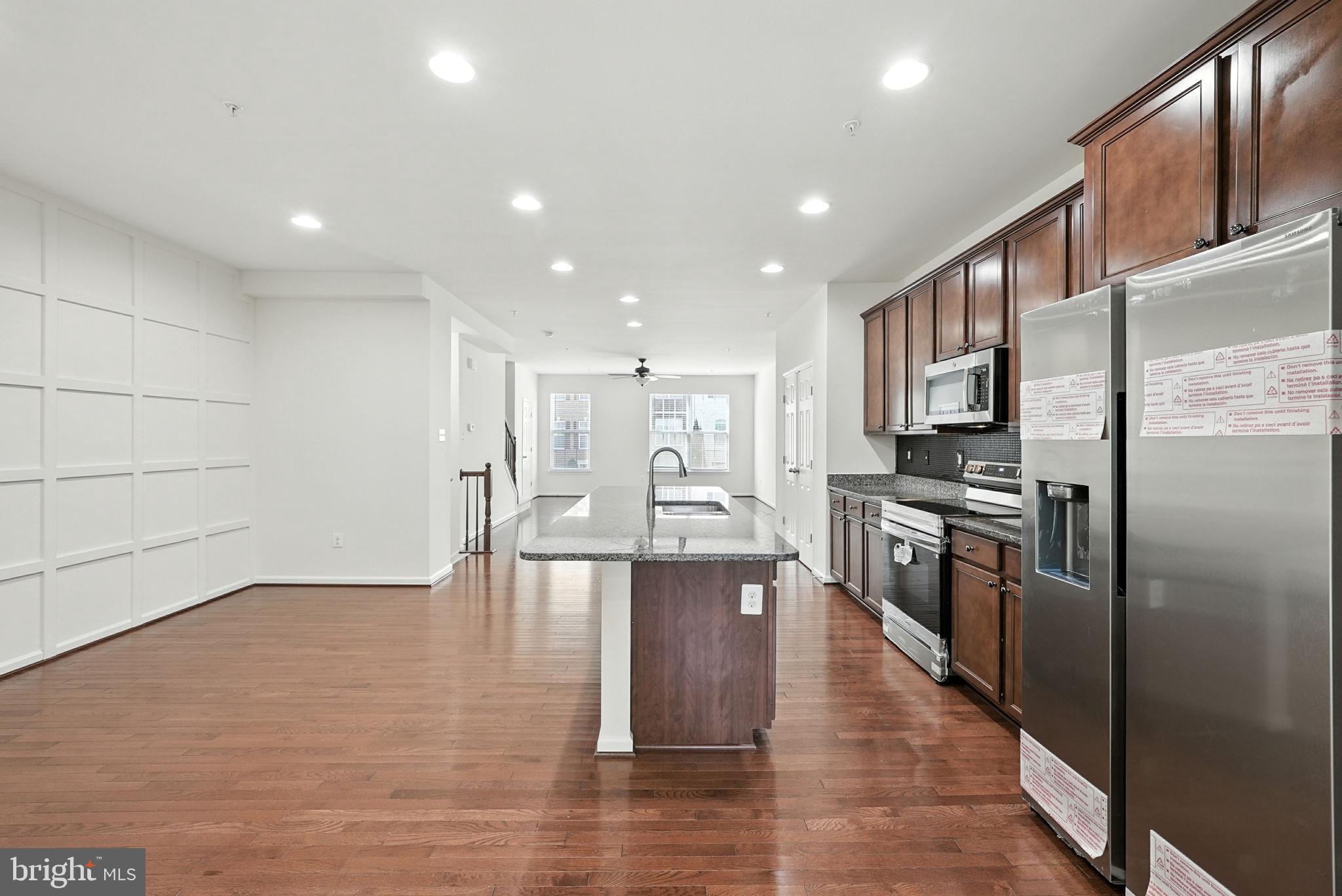 6803 GREEN MILL WAY