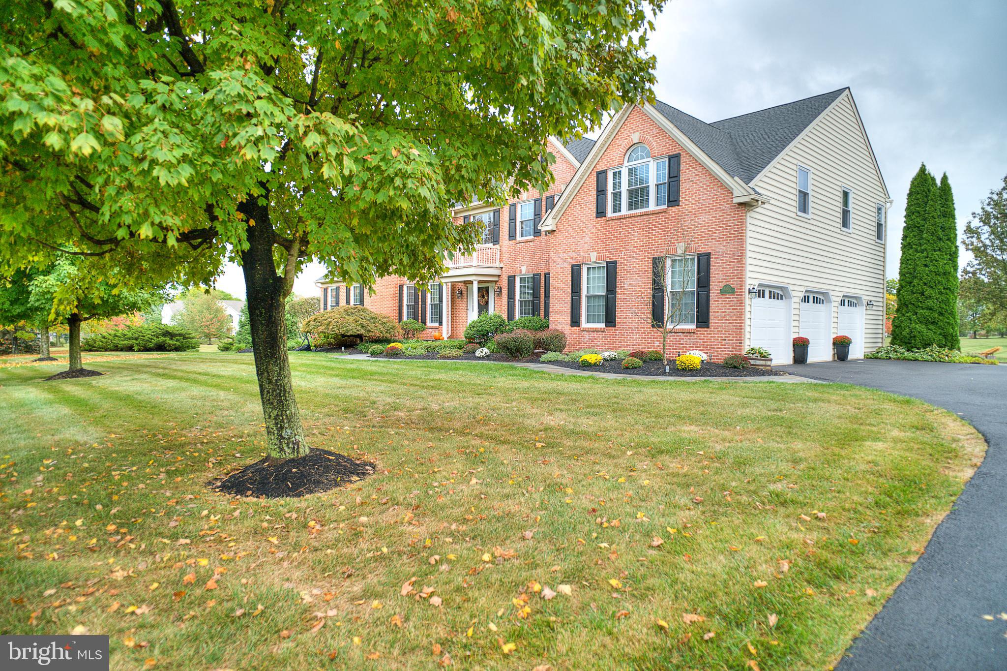 COUNTRY RIDGE - Residential