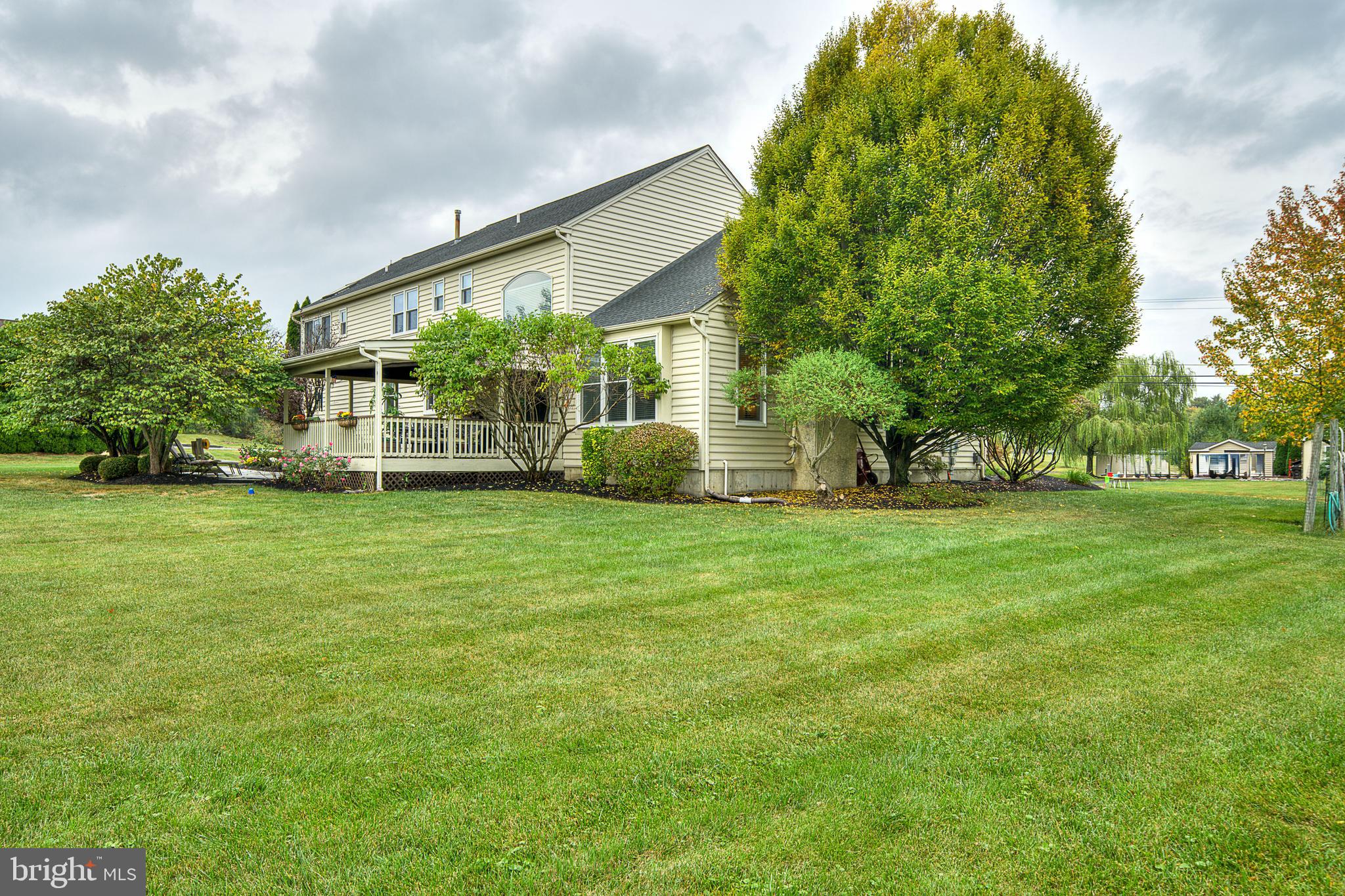 COUNTRY RIDGE - Residential