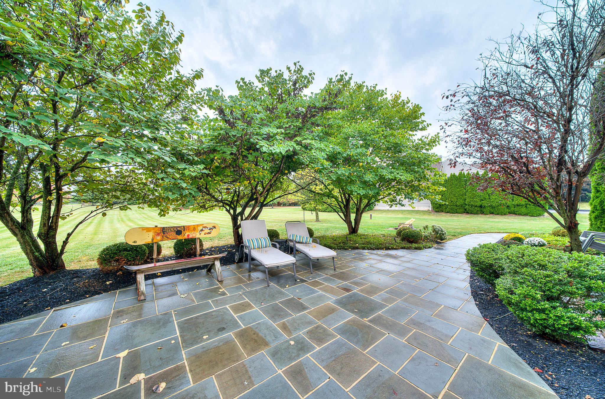 COUNTRY RIDGE - Residential