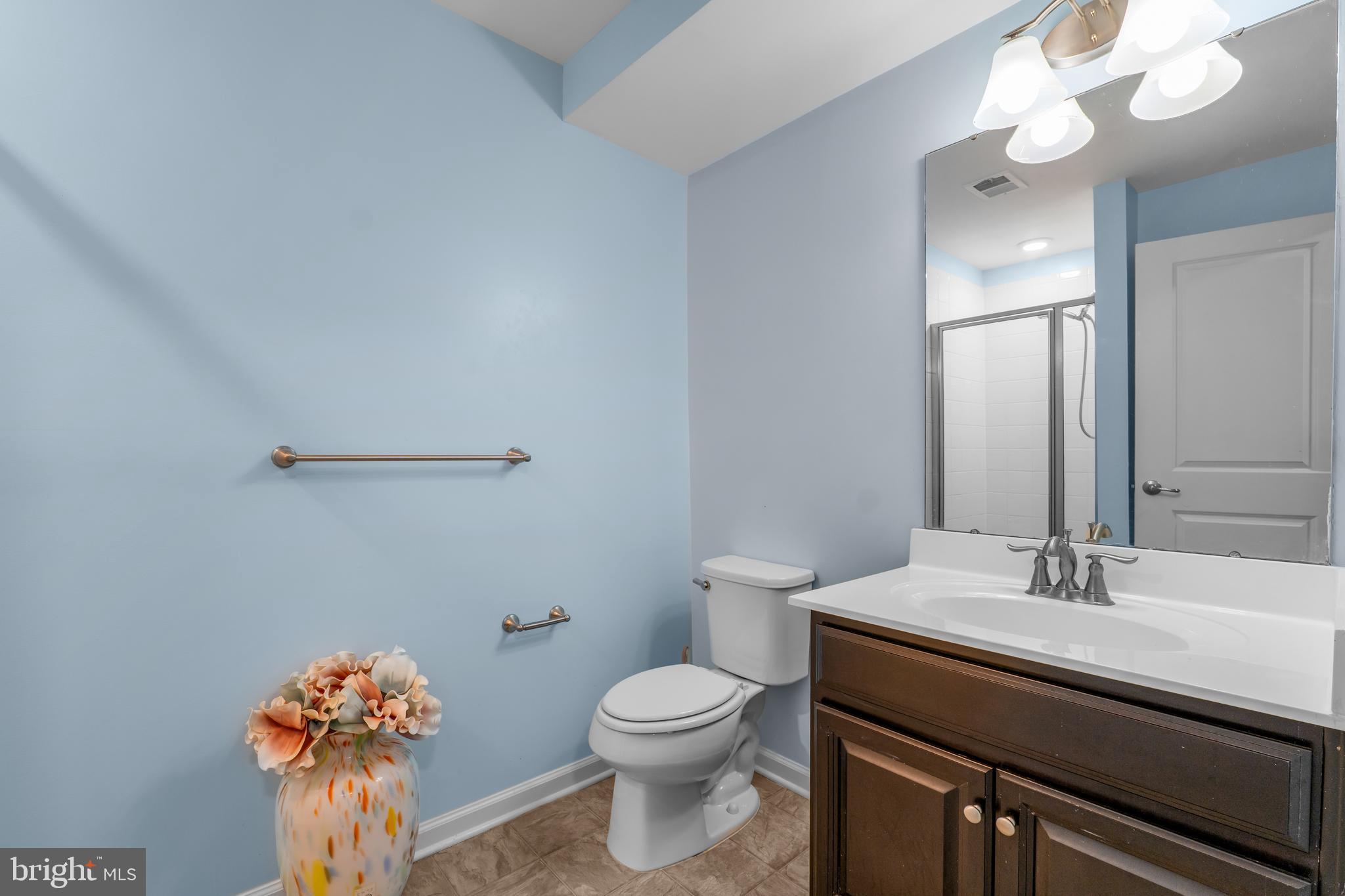 LANDSDALE - Residential Lease