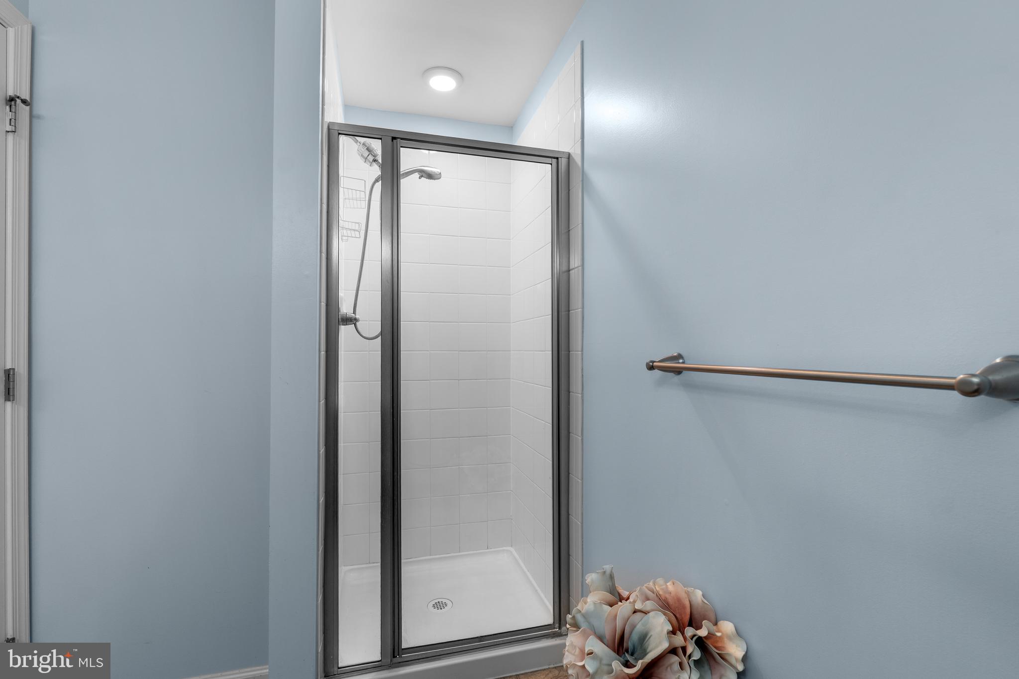 LANDSDALE - Residential Lease