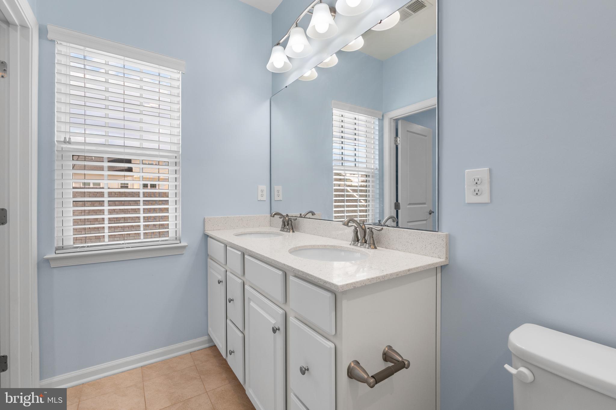 LANDSDALE - Residential Lease