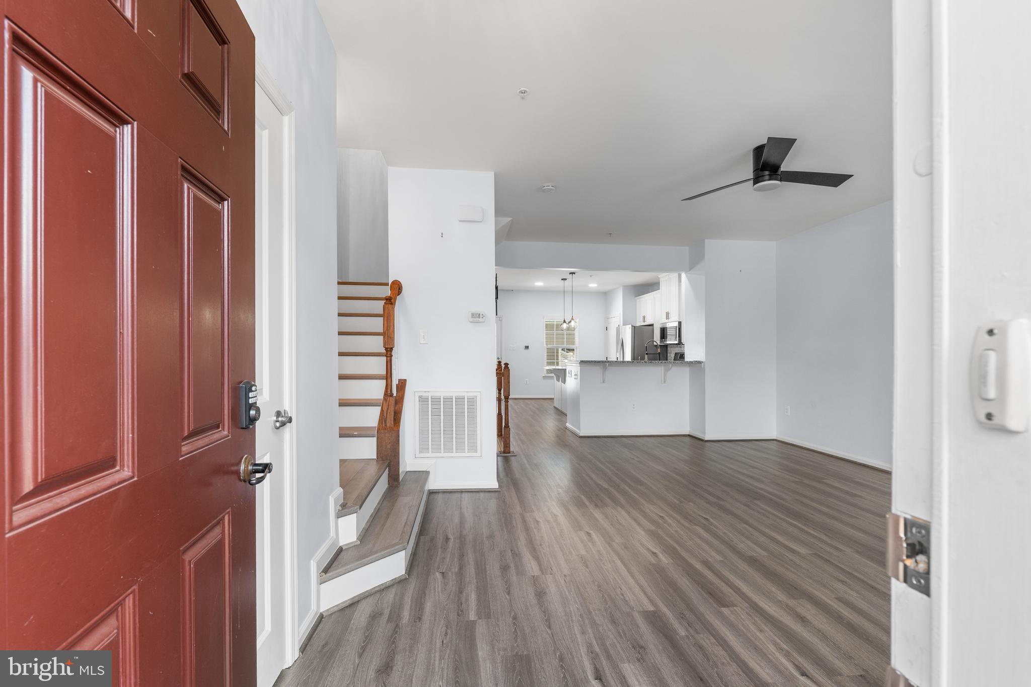 LANDSDALE - Residential Lease