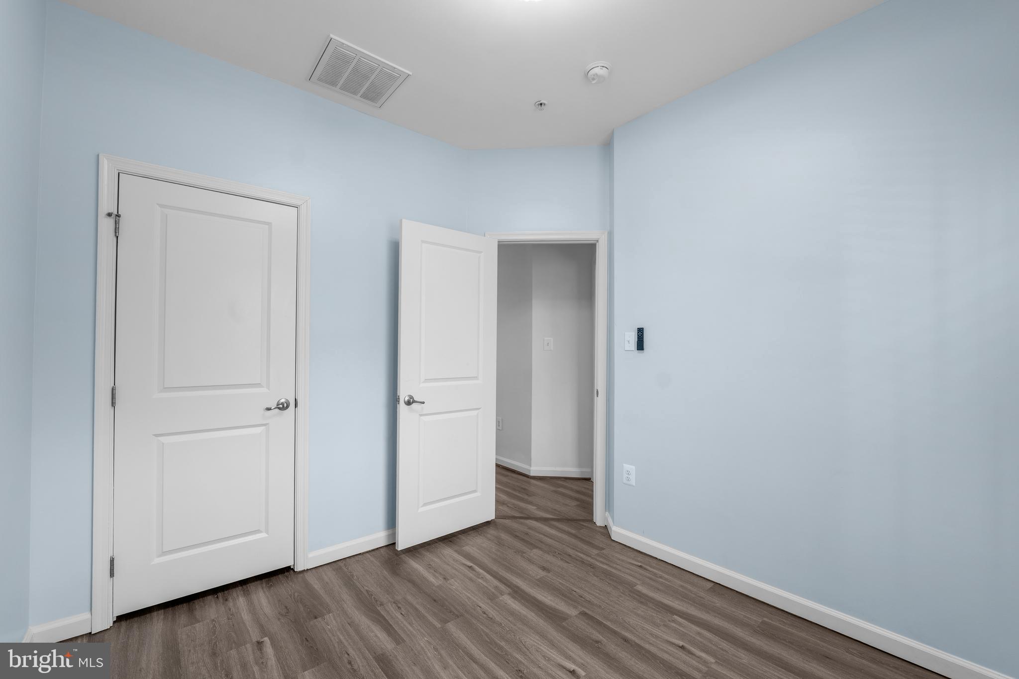 LANDSDALE - Residential Lease