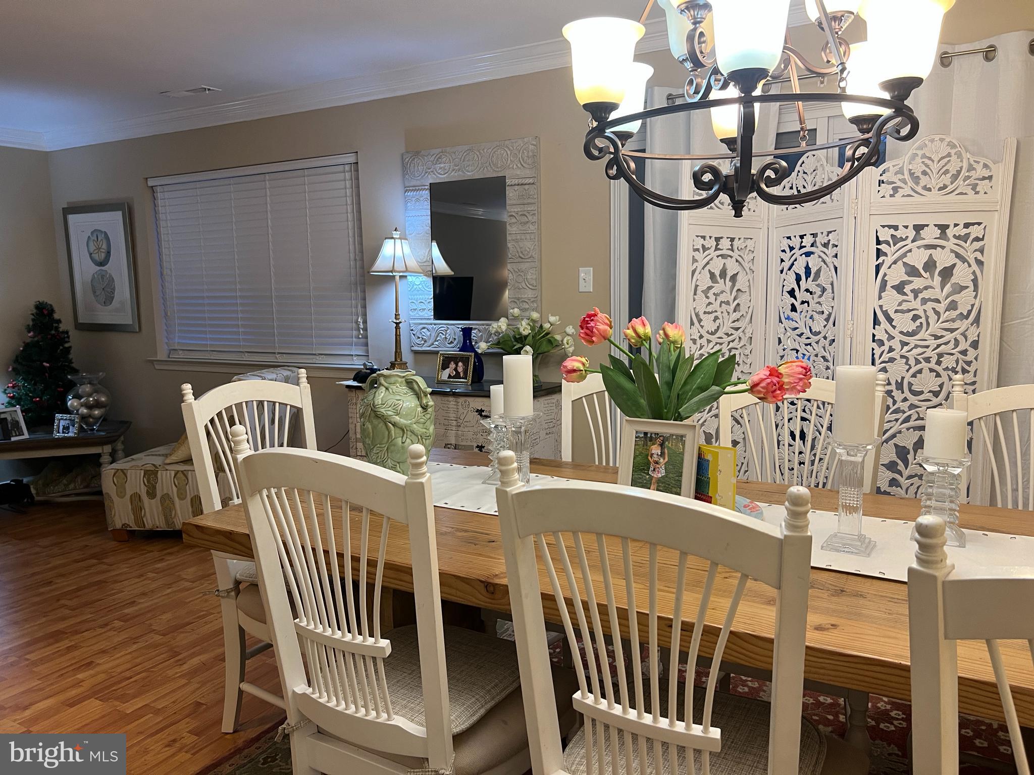 YARDLEY CORNERS - Residential