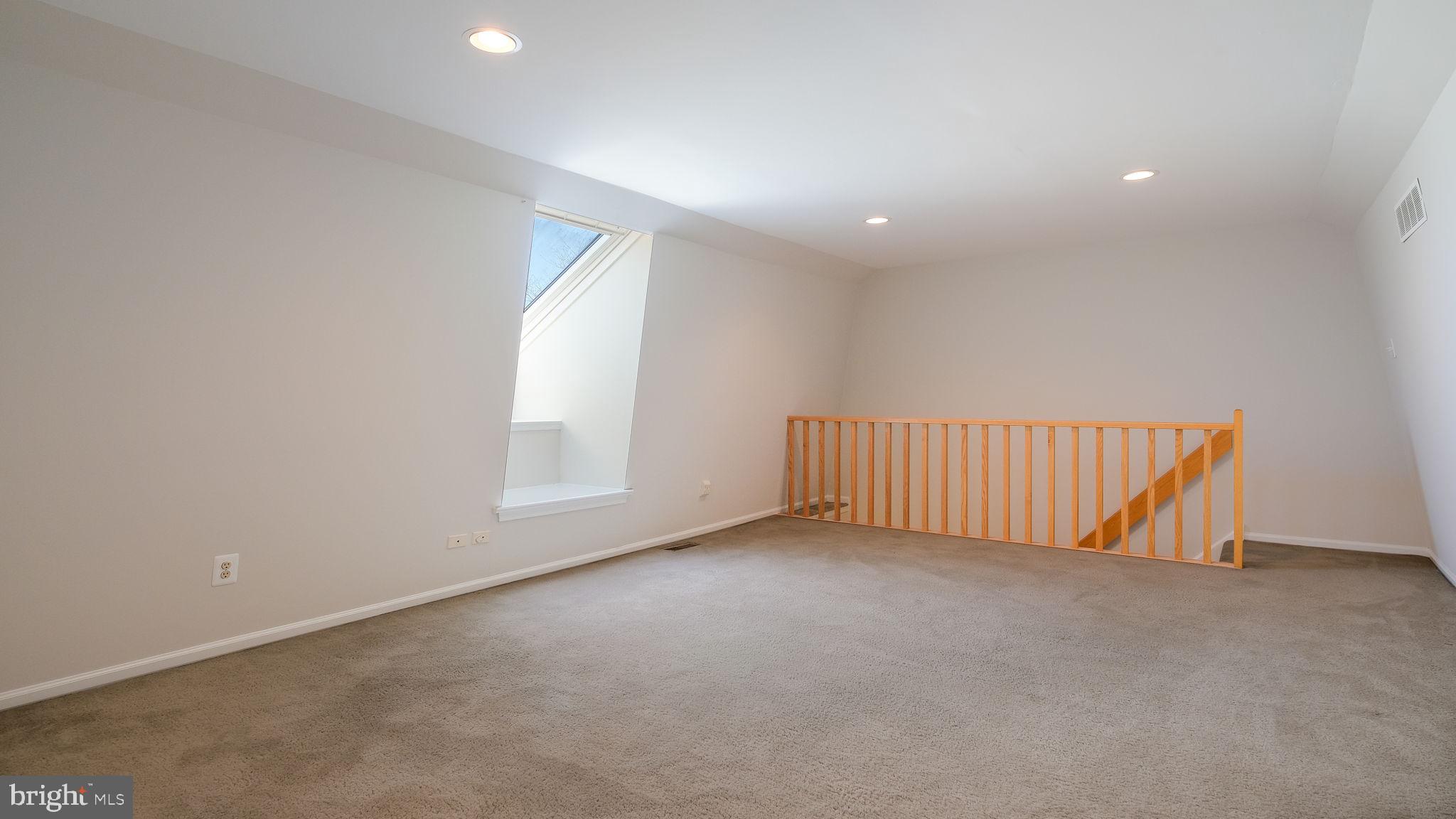 YARDLEY CORNERS - Residential