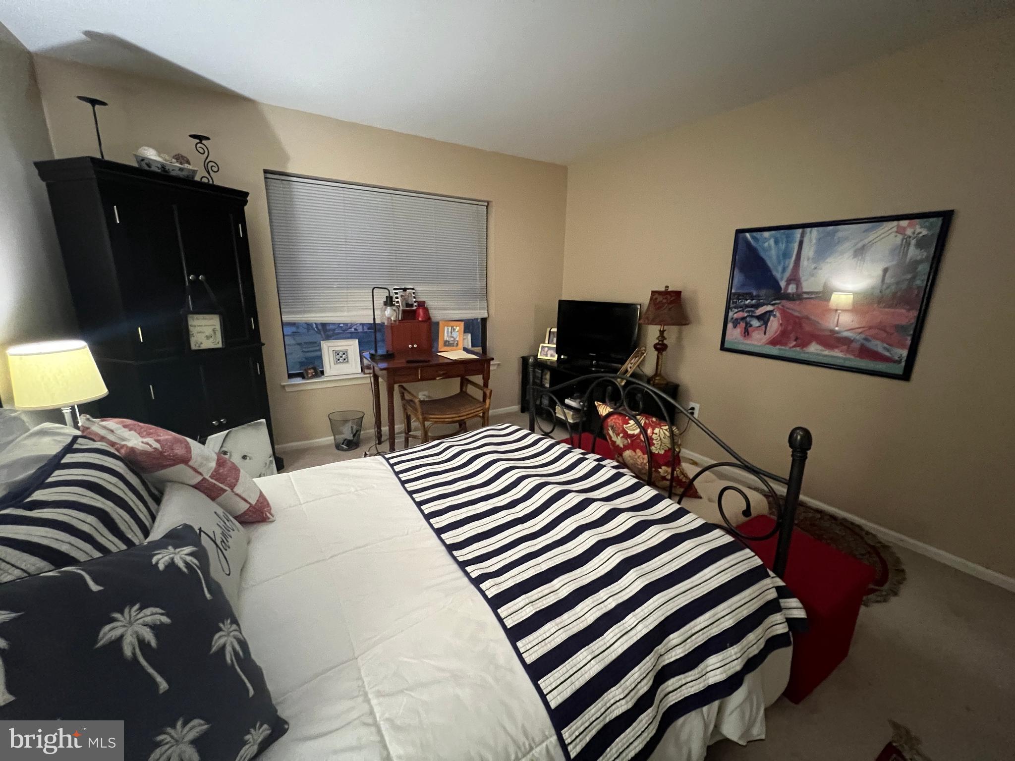 YARDLEY CORNERS - Residential