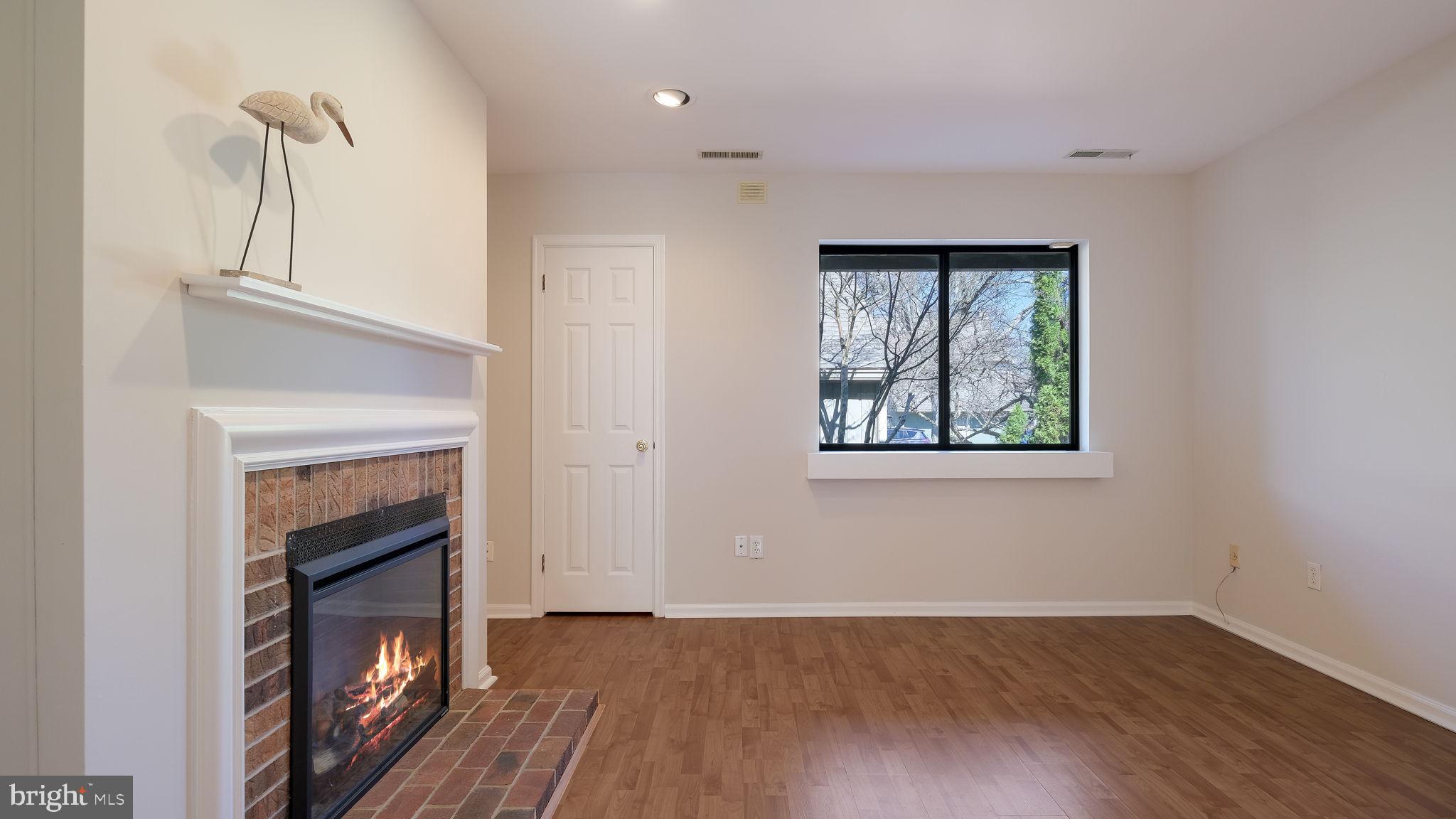 YARDLEY CORNERS - Residential