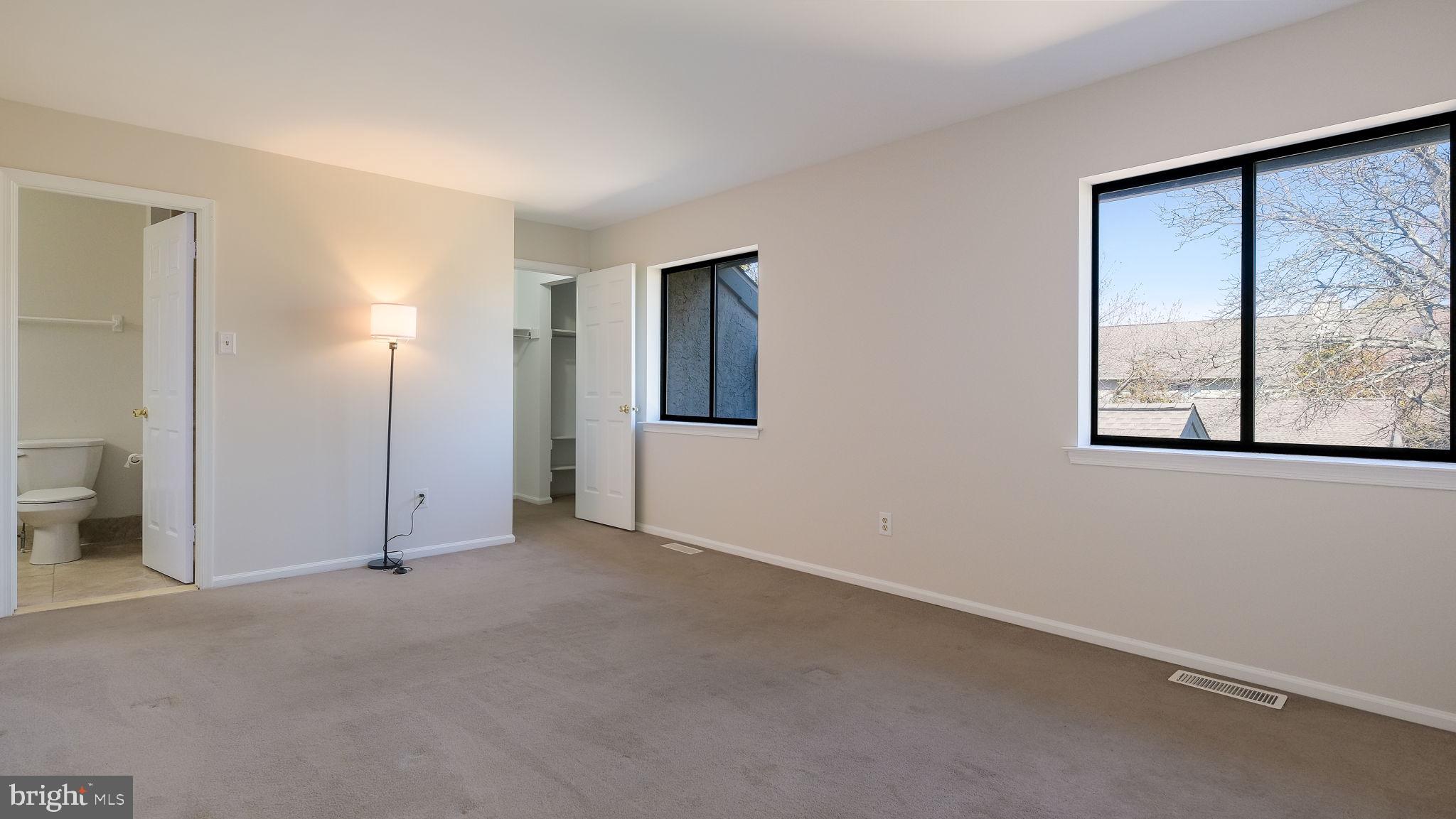 YARDLEY CORNERS - Residential