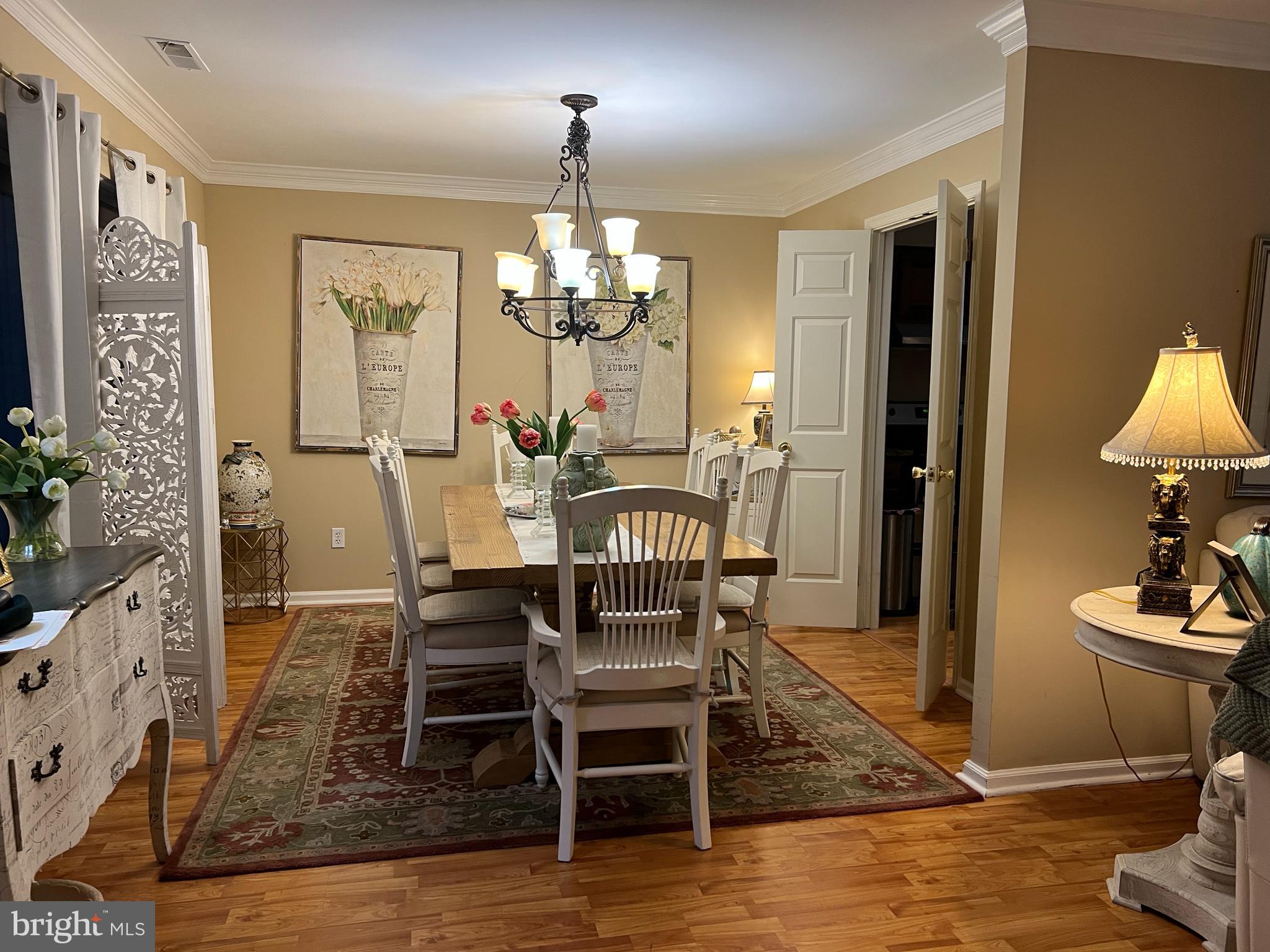 YARDLEY CORNERS - Residential