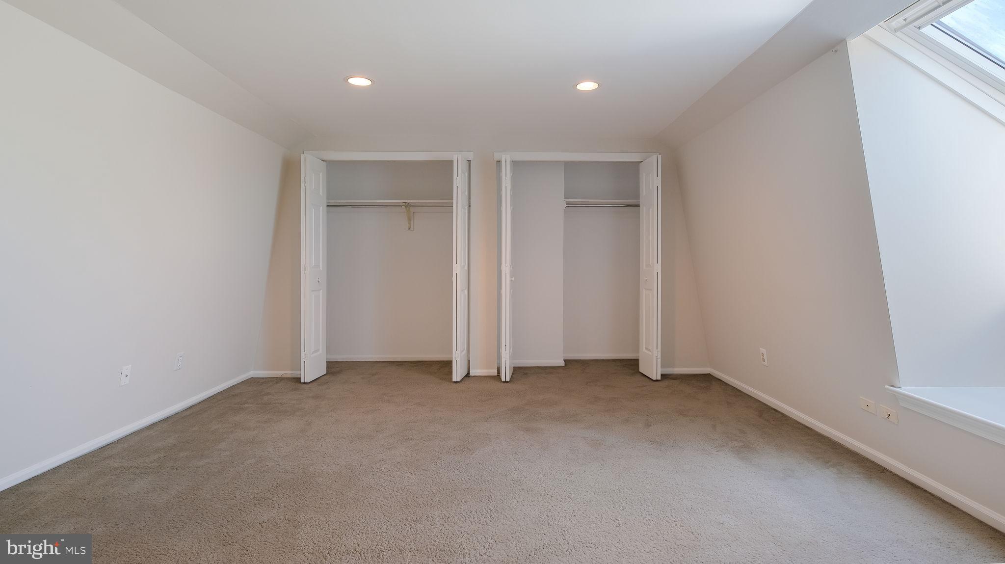 YARDLEY CORNERS - Residential