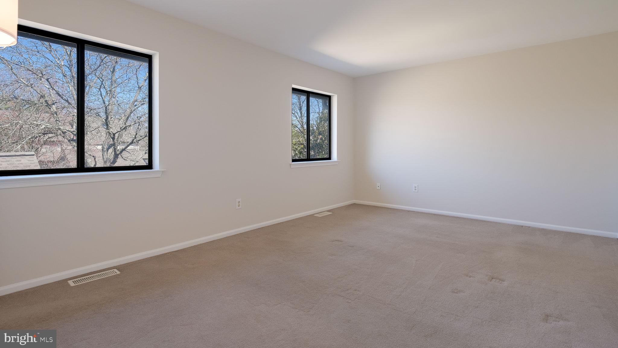 YARDLEY CORNERS - Residential